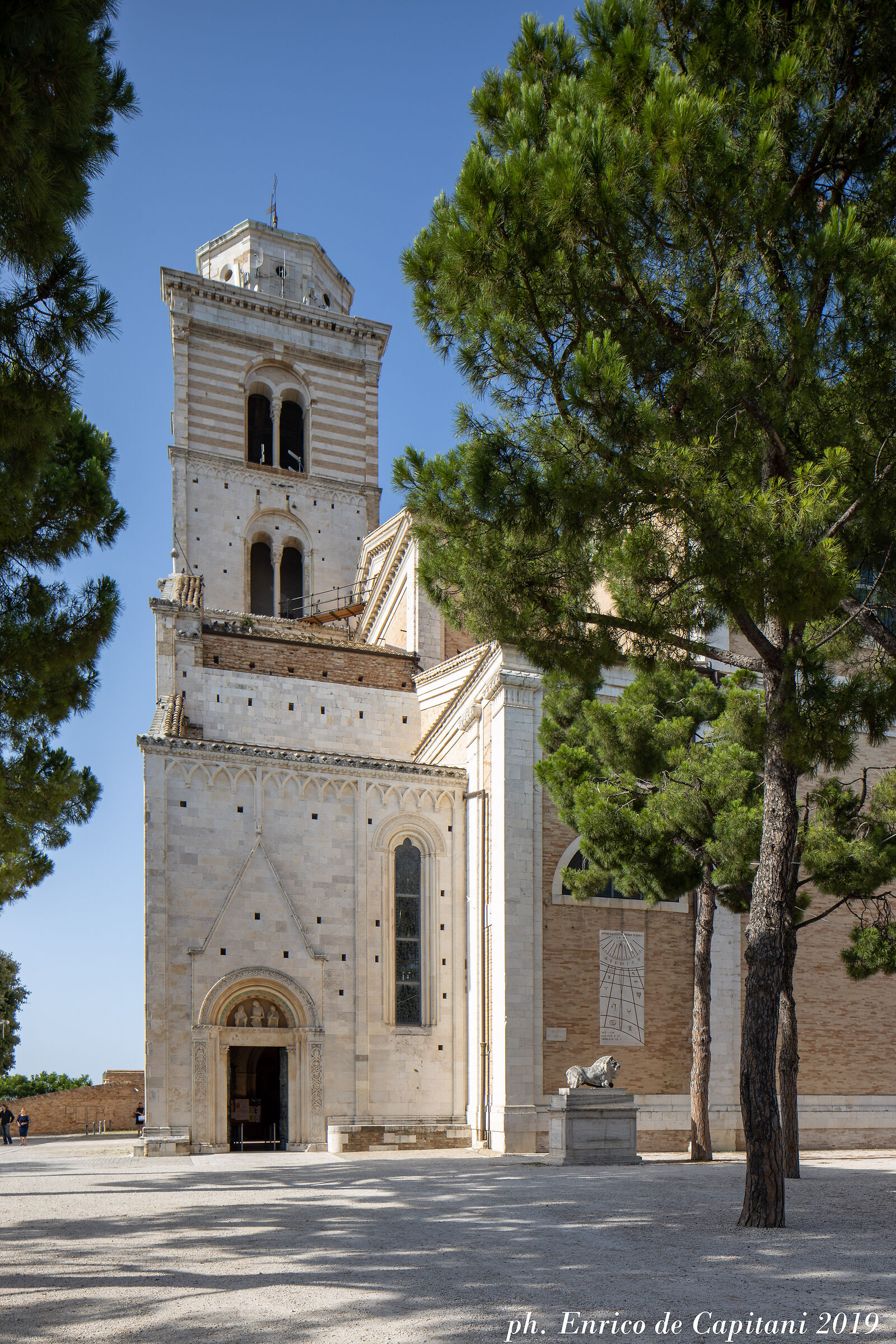 The avant-body of the Cathedral of Fermo