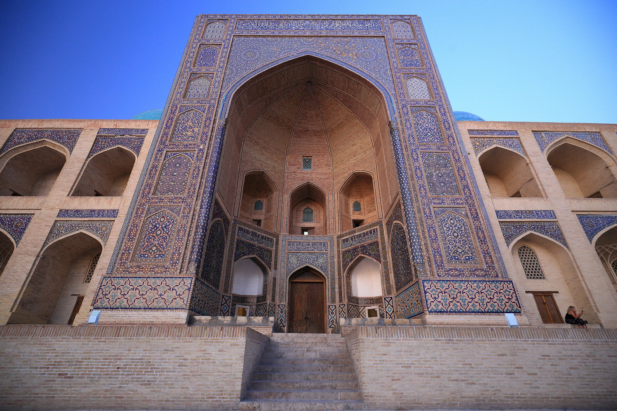 Madrasa Abdoullaziz Khan, Bukhara