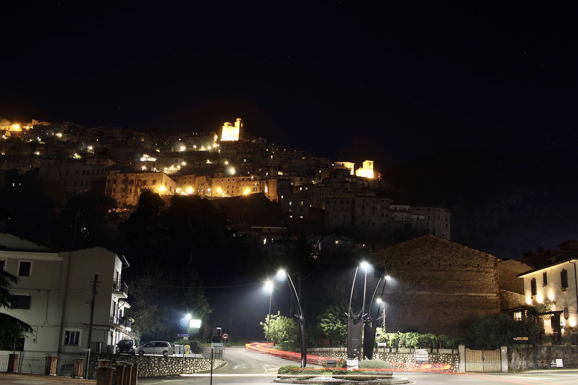 Artena di notte