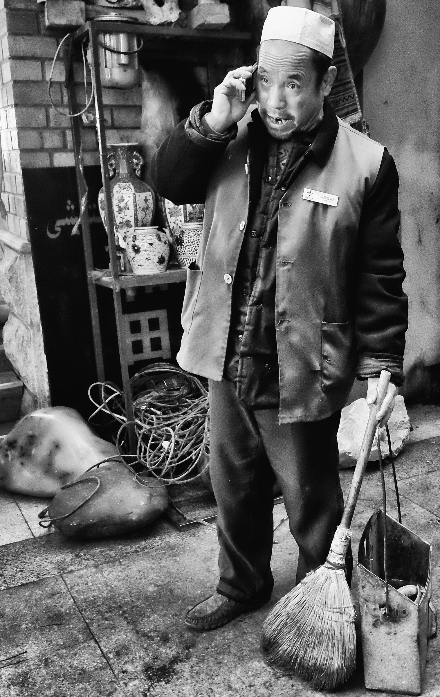 One phone for everybody