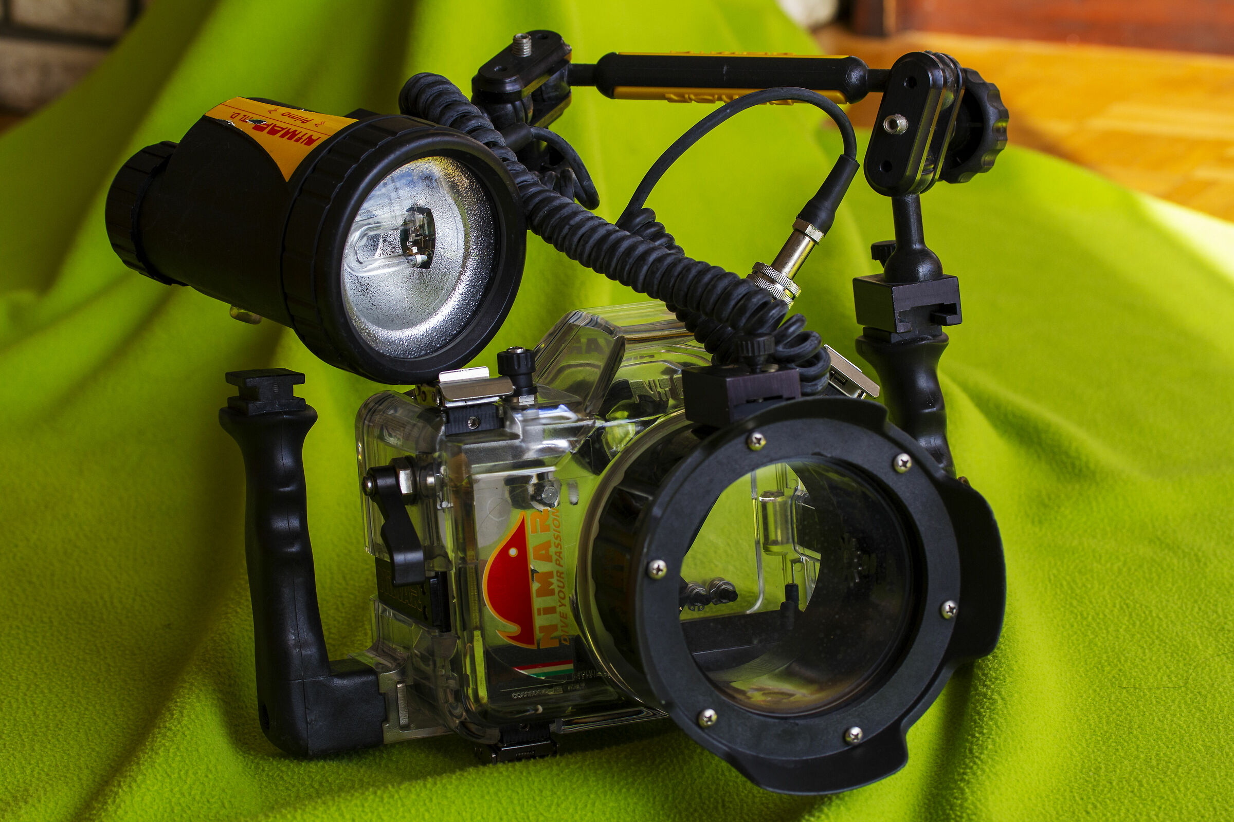 Nimar 40D case - flash first