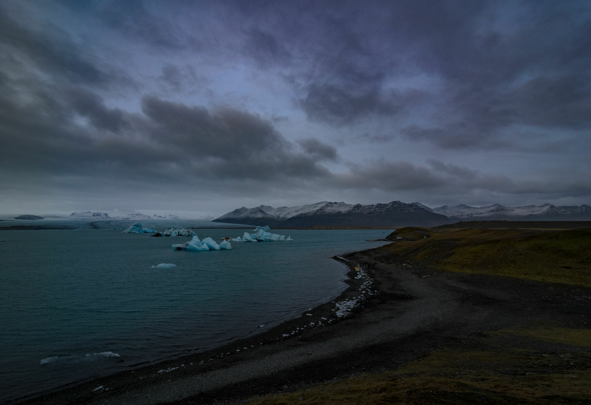 Glacial lagoon