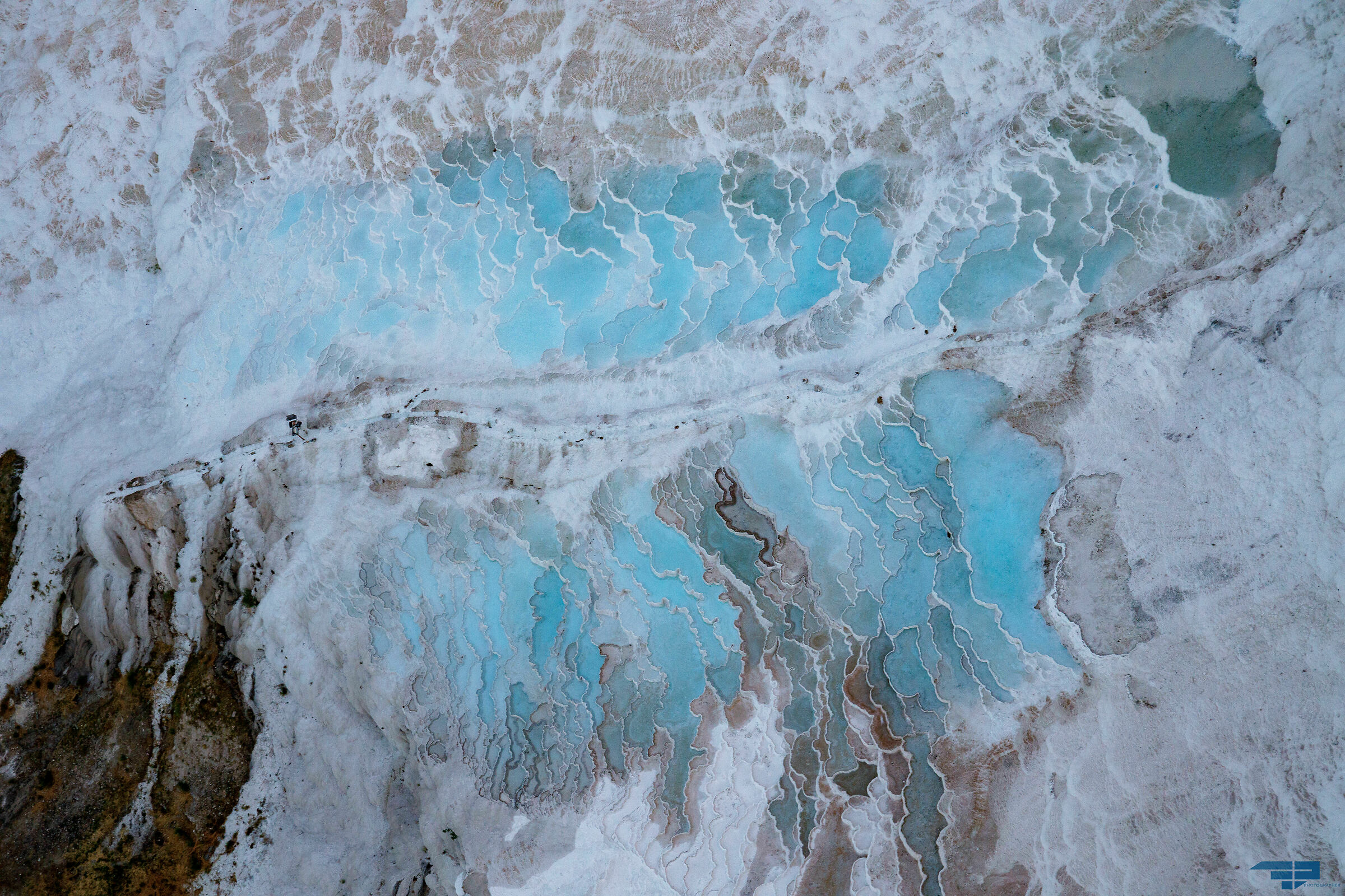 I laghi naturali di pamukkale dall'alto
