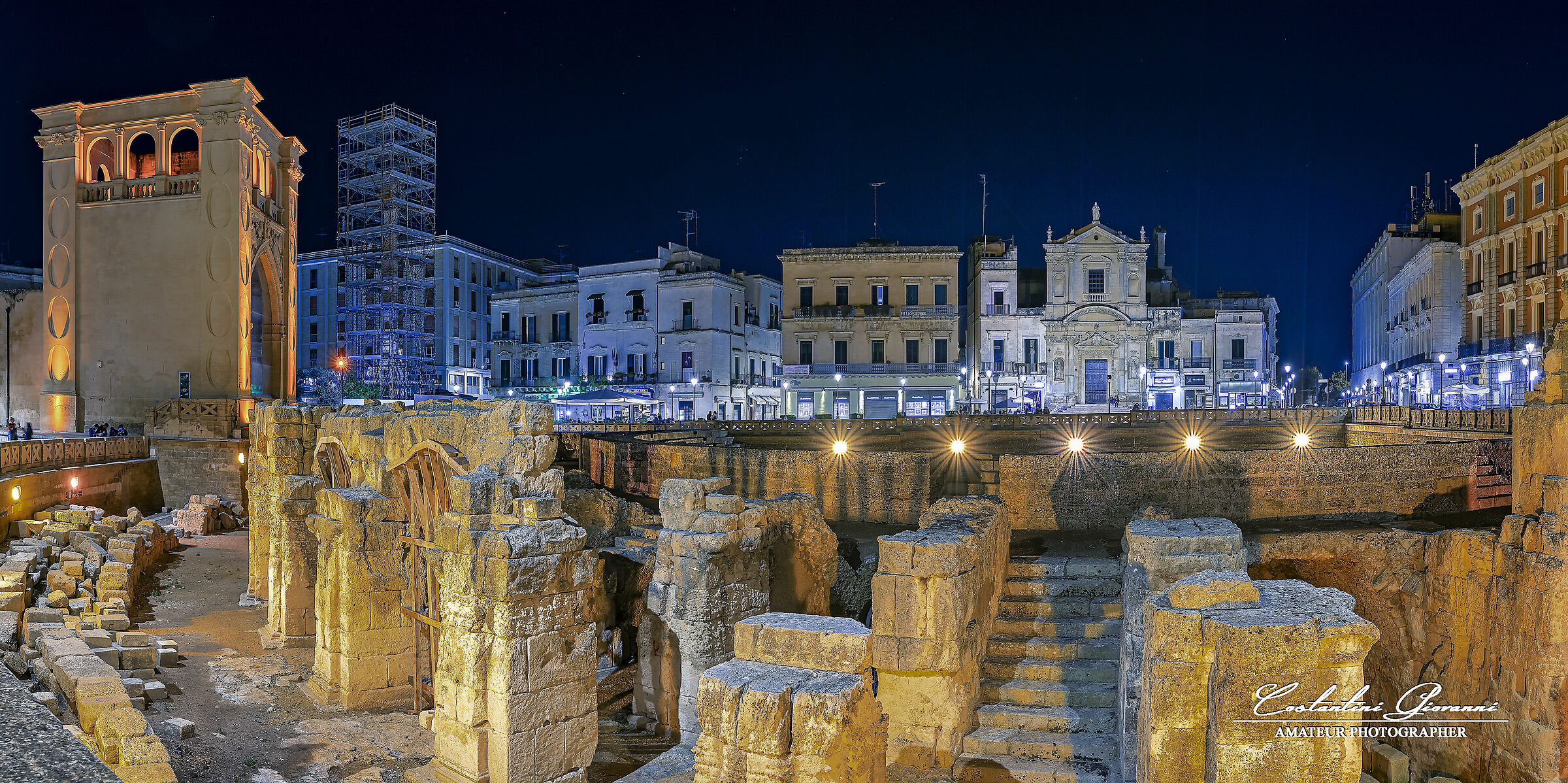 Piazza Sant'oronzo e anfiteatro romano...