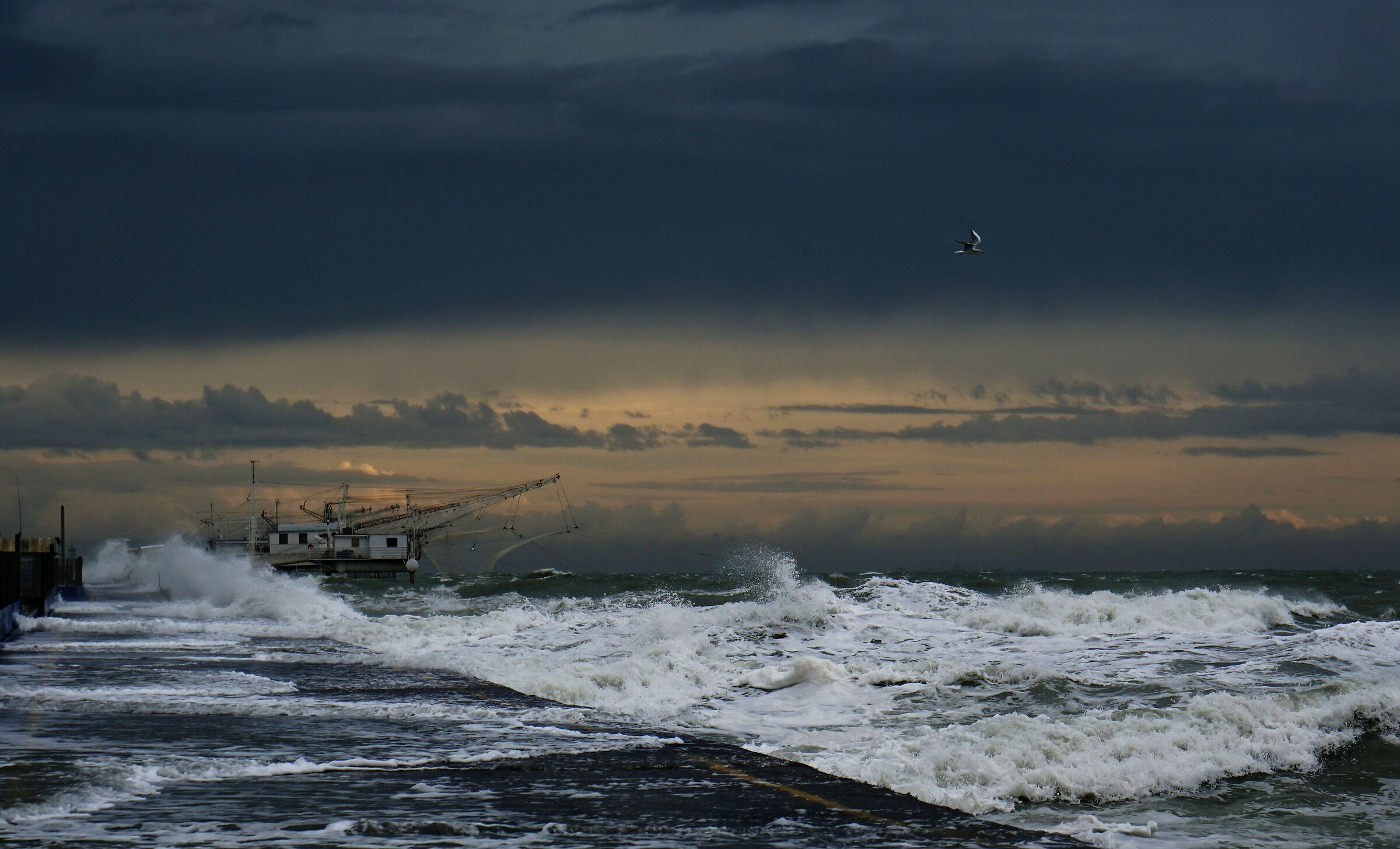 Tempesta sul molo.