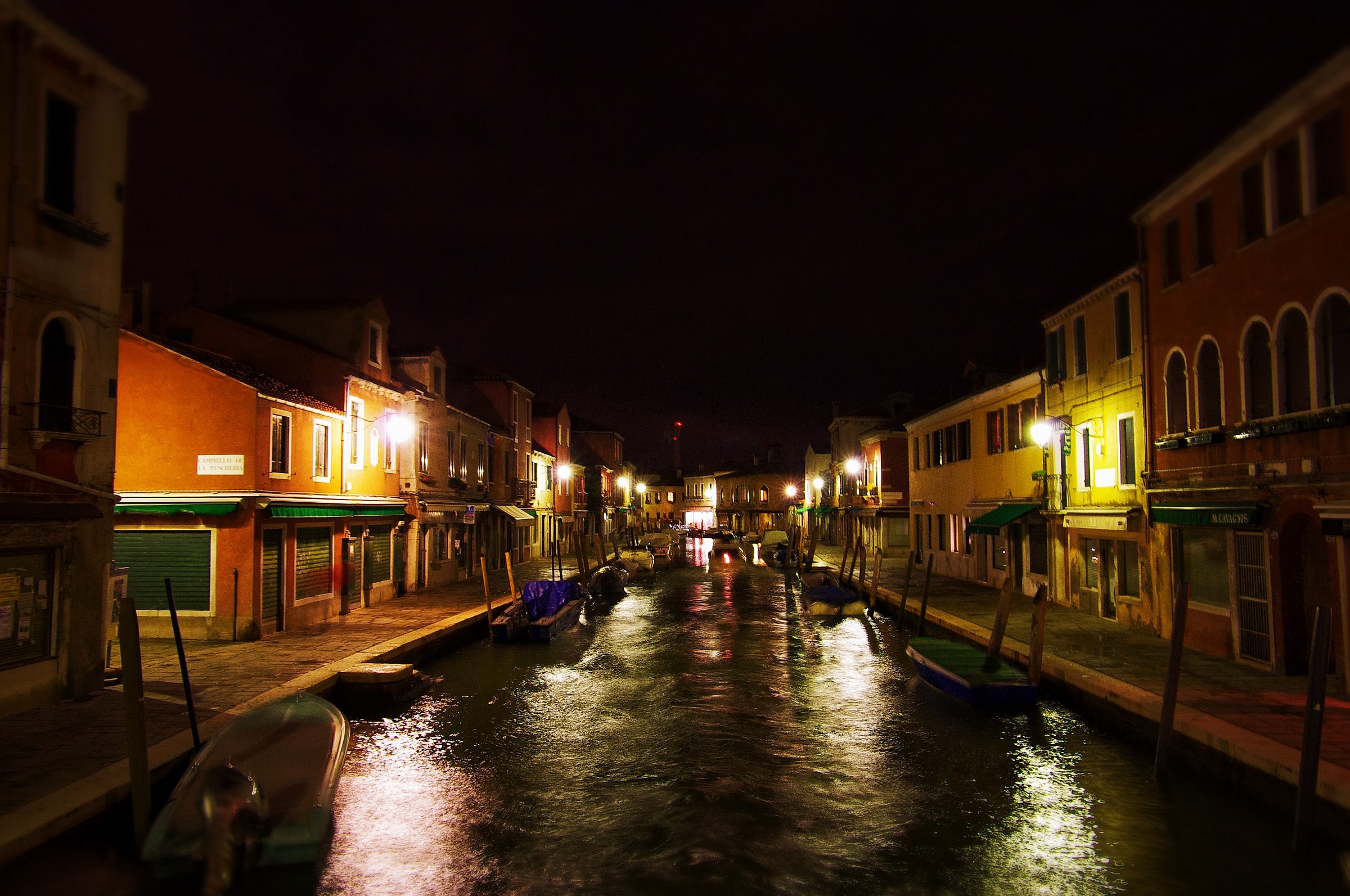Murano by night