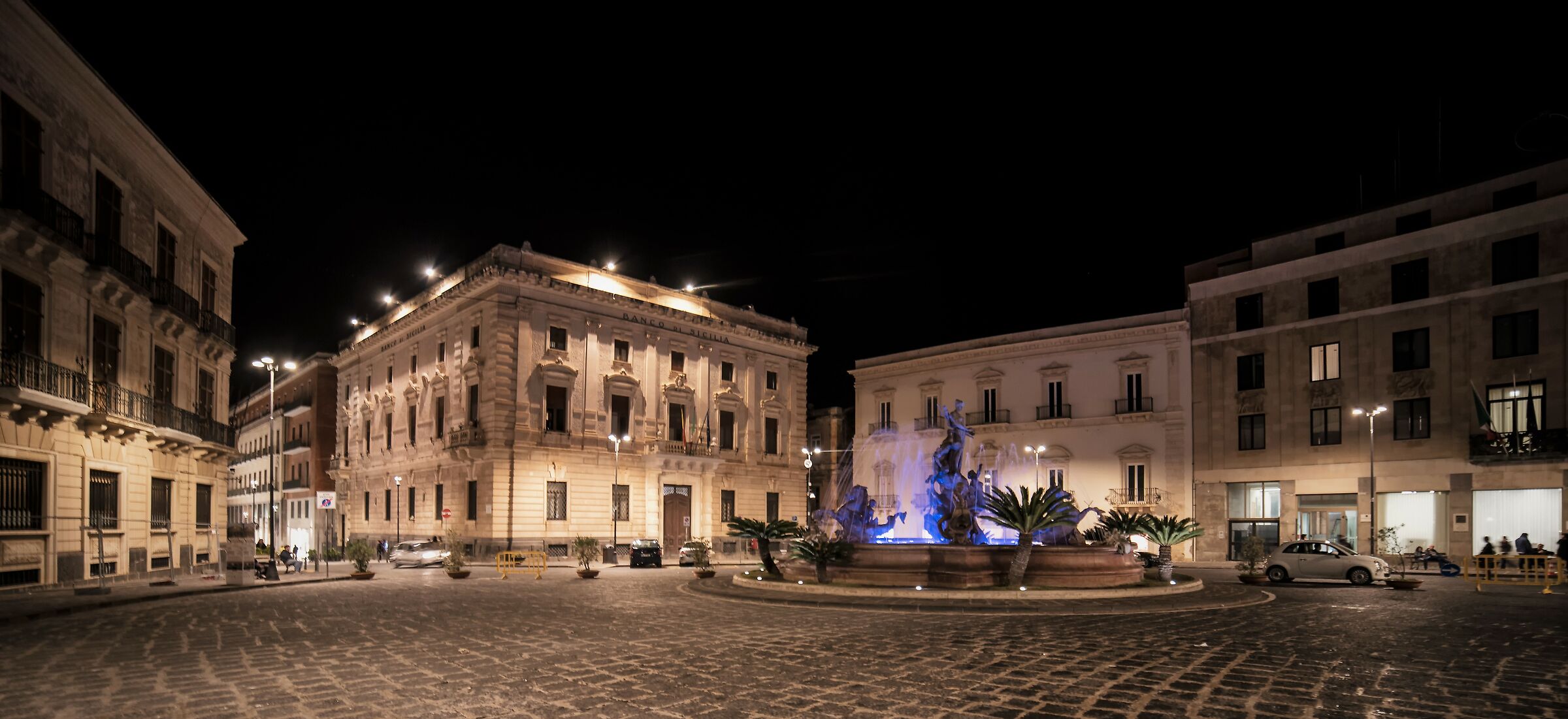 Archimedes Square - Syracuse