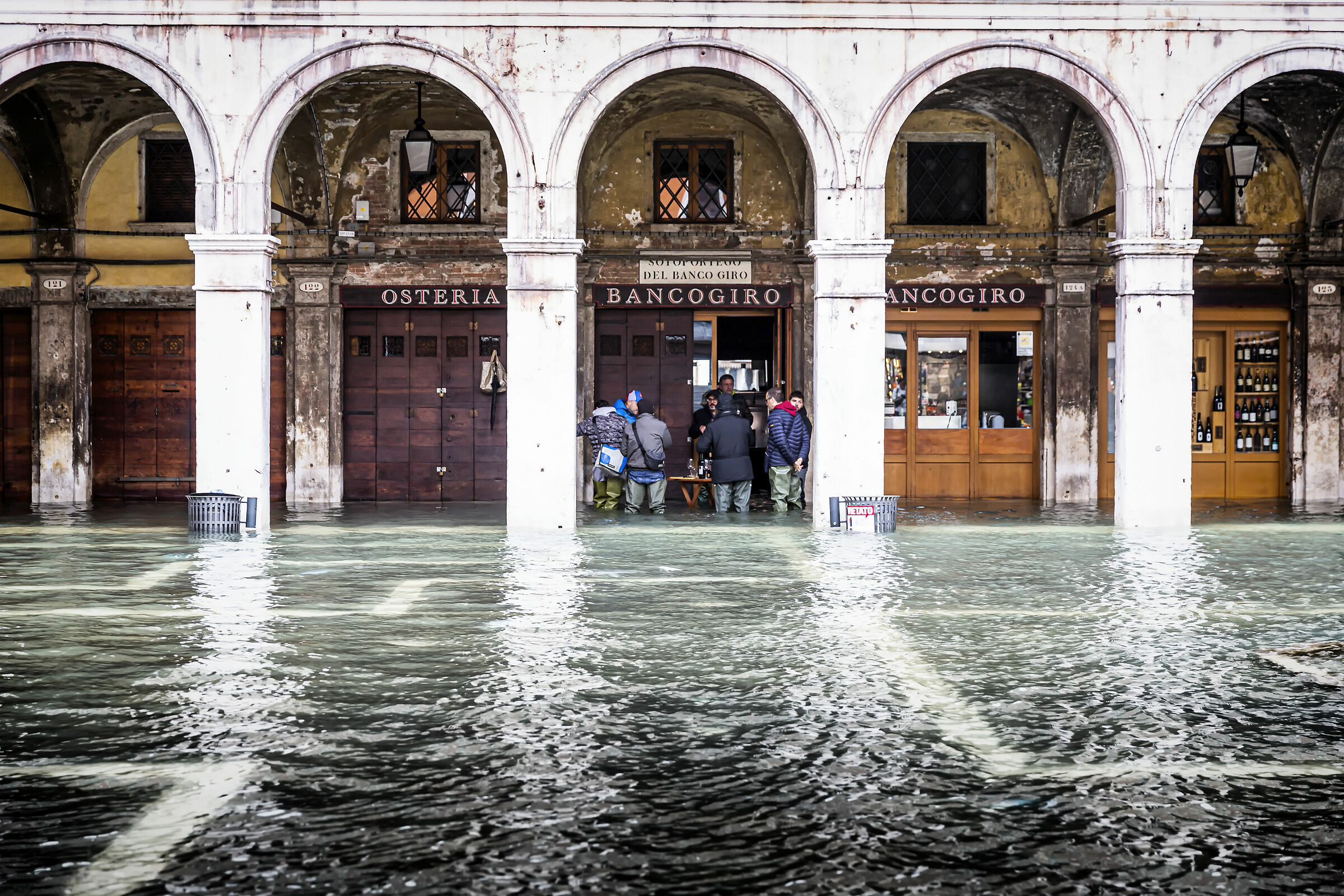 Barcollo ma non mollo