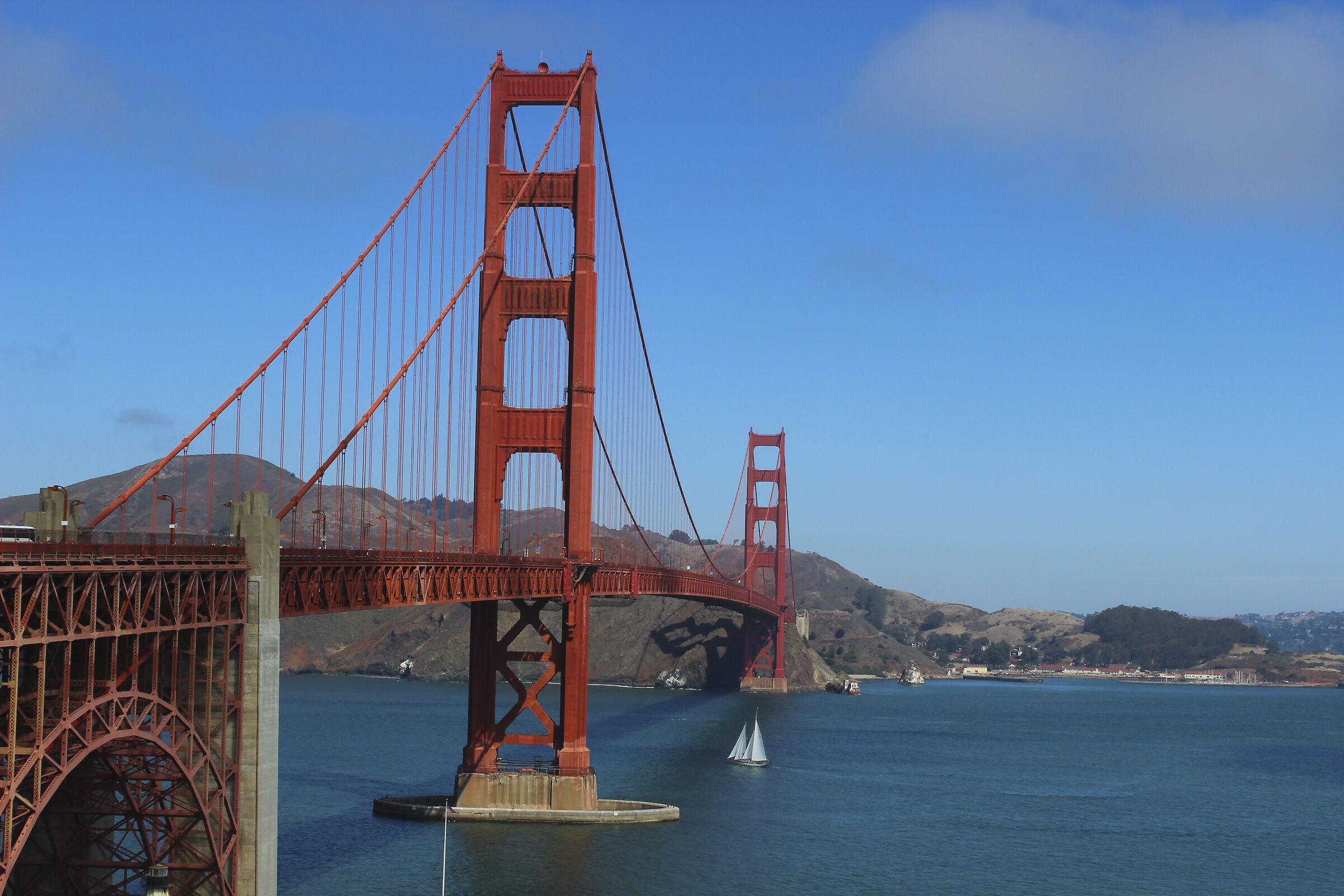 Golden Gate Bridge, A