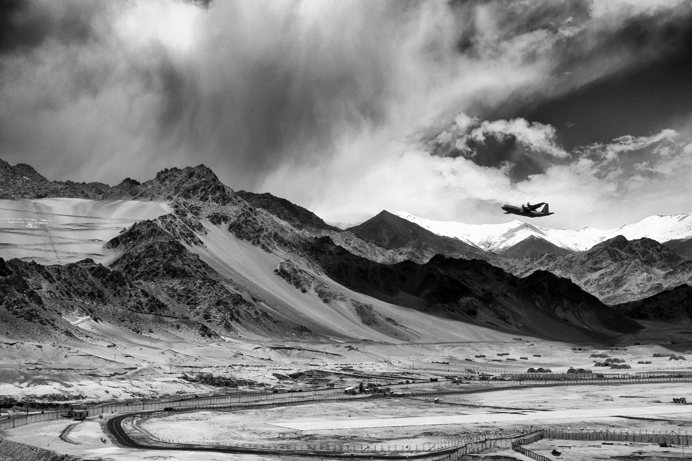 flying - ladakh