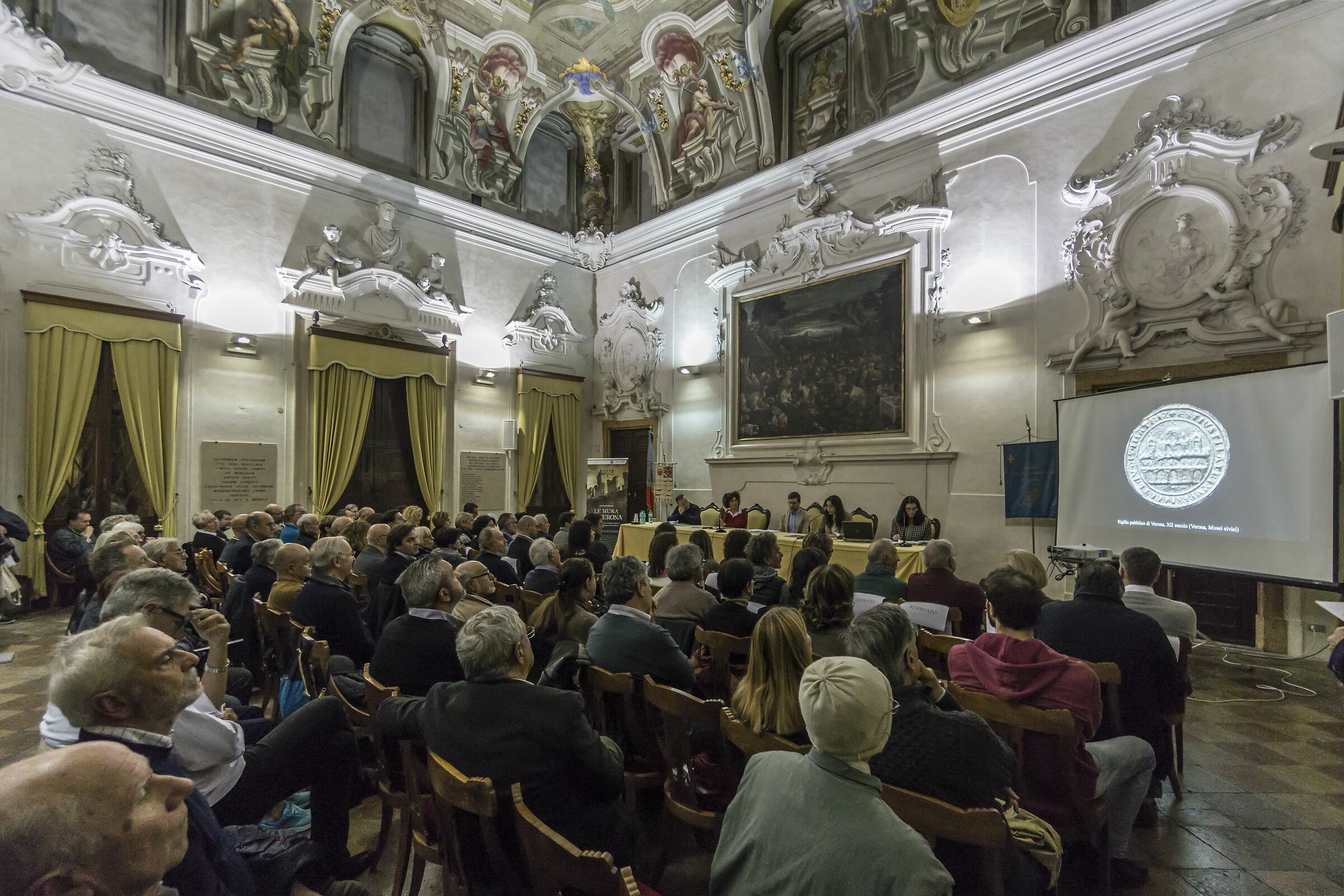 Verona - Palazzo Erbisti - Hall of Academics
