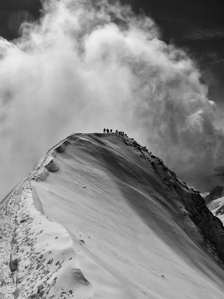 Clouds rise at the top of the Weissmies (m. 4,023)
