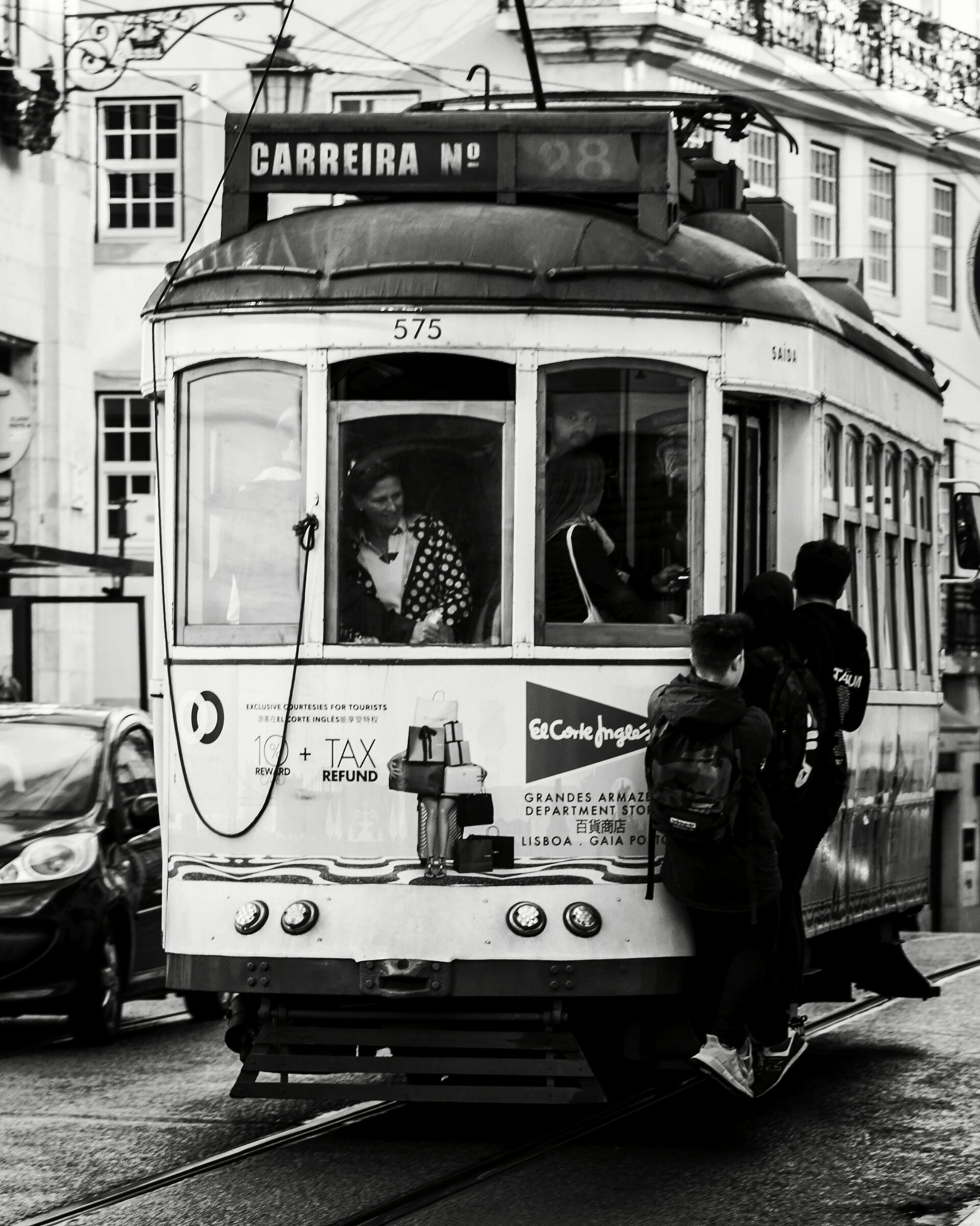 The whole world is country