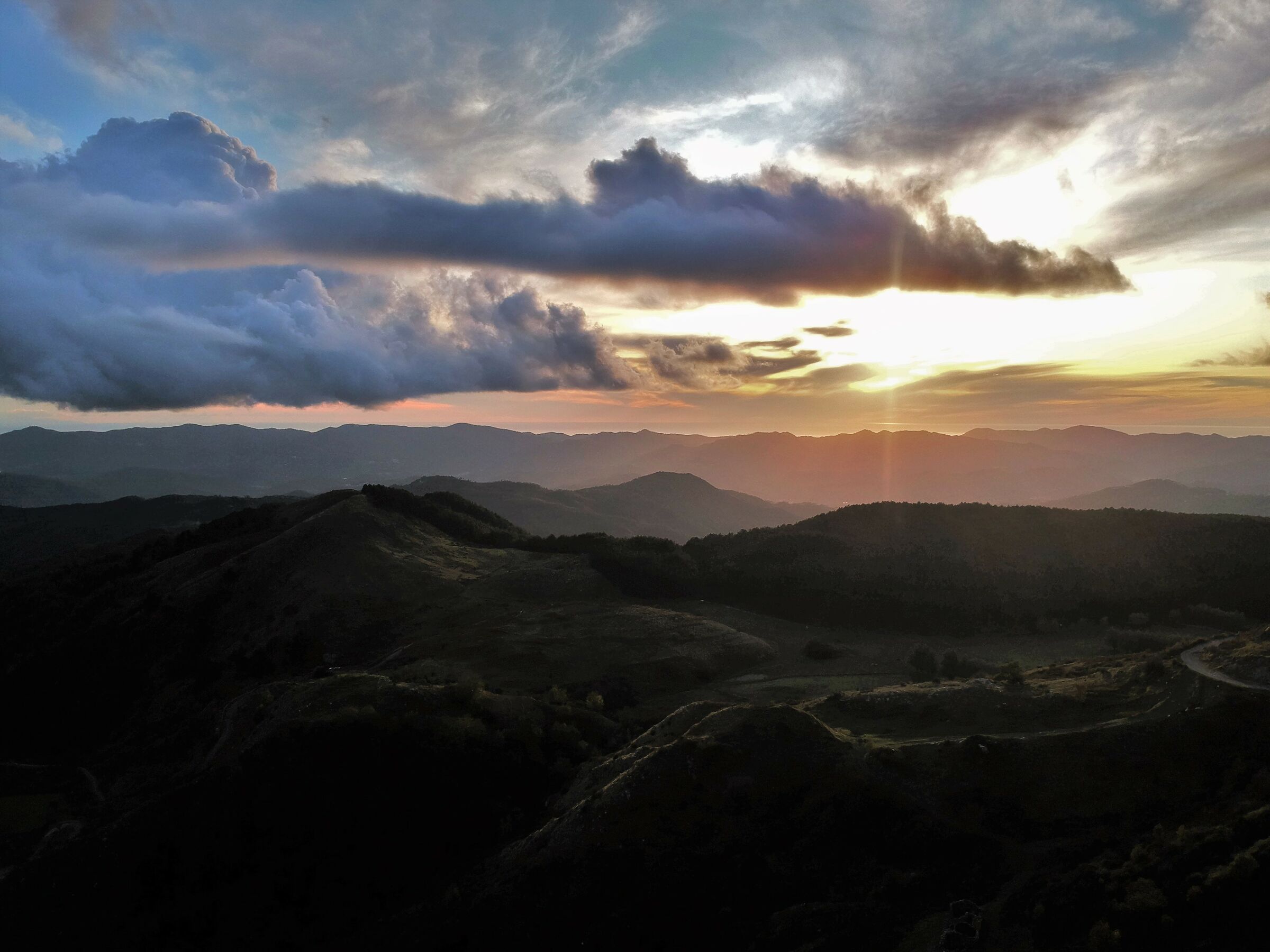 Tramonto dal Monte Cornoviglio (Alta Via Monti Liguri)