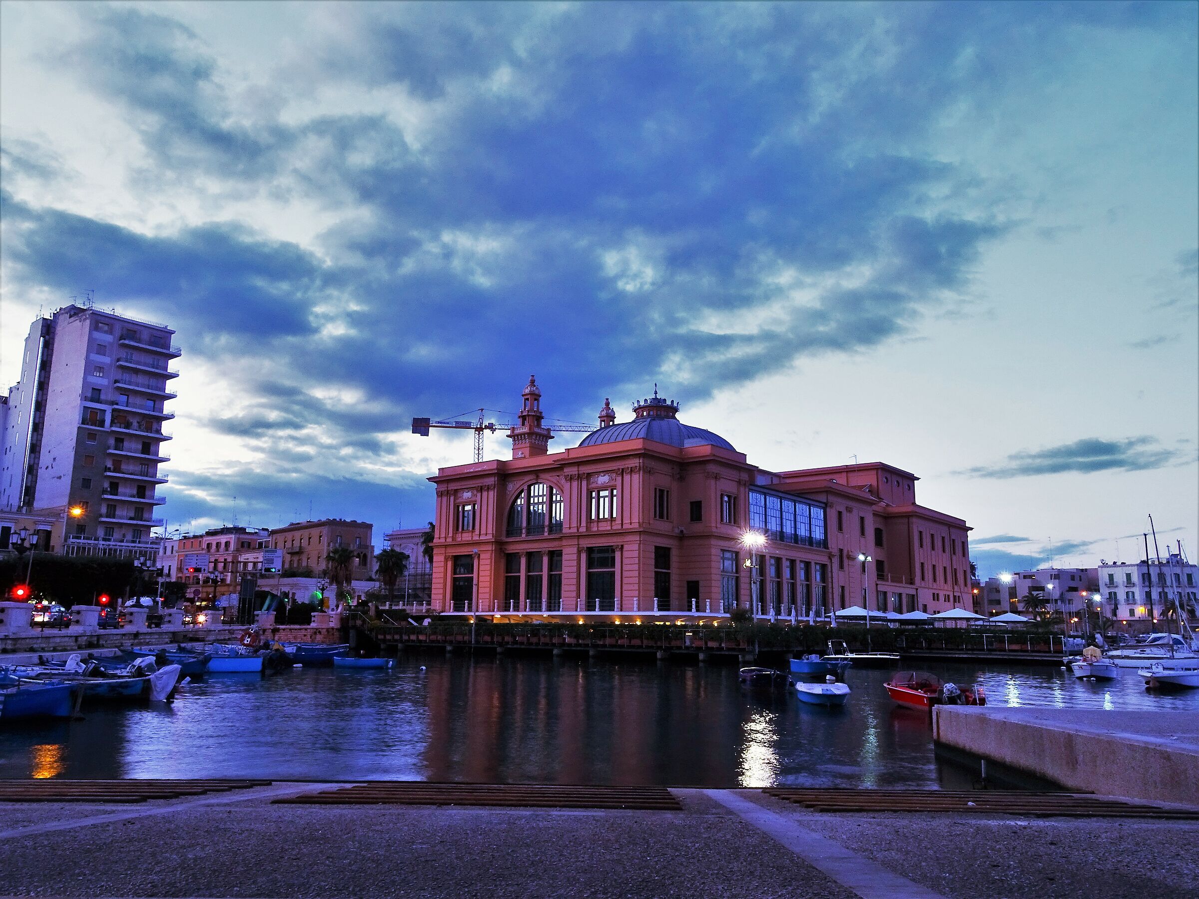 Teatro Margherita....