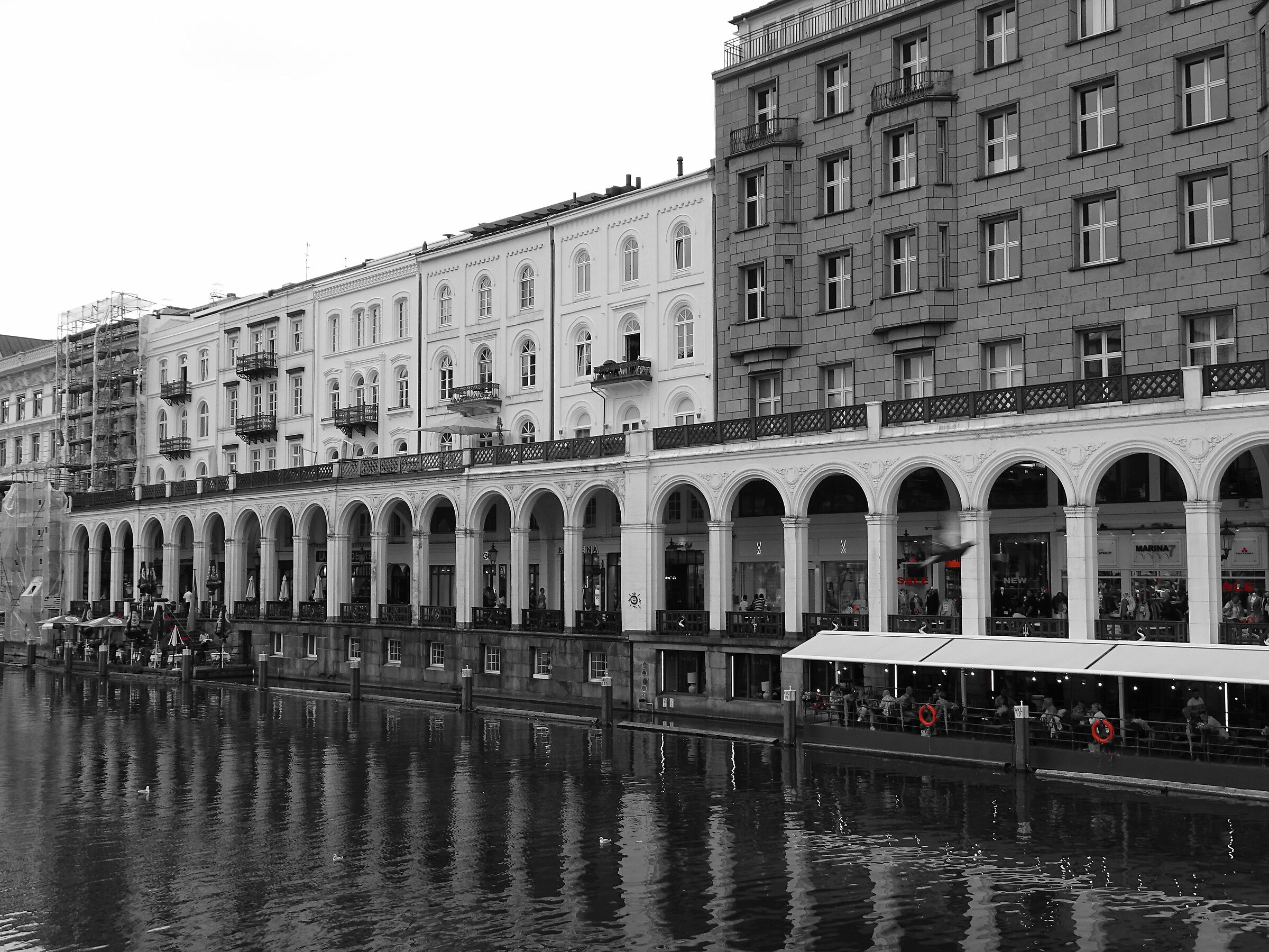 Hamburg's arcades, in red spot