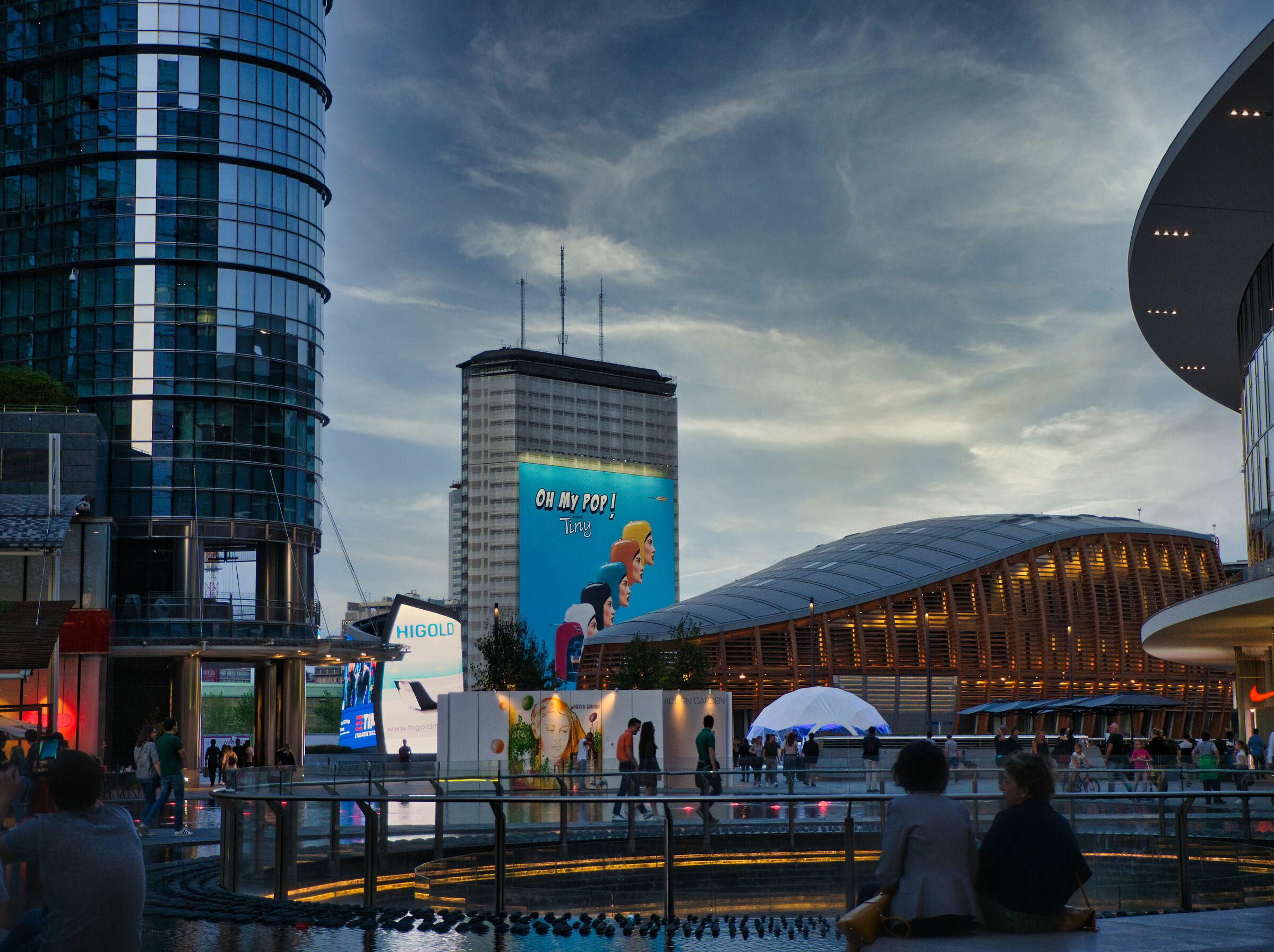 It's evening in Piazza Gae Aulenti