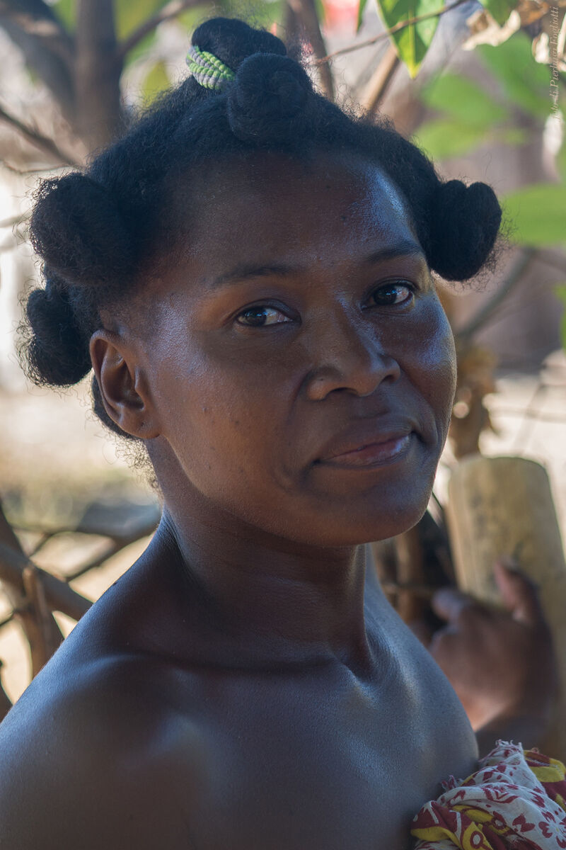 Fanciulla di etnia Sakalava