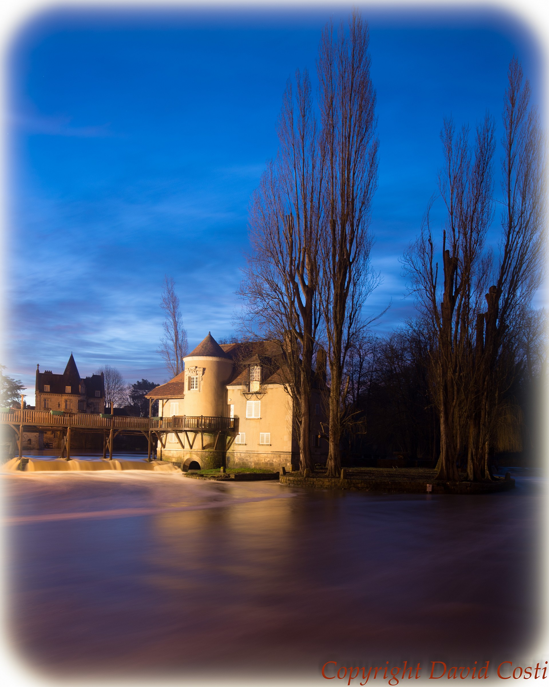Moret sur Loing before dawn