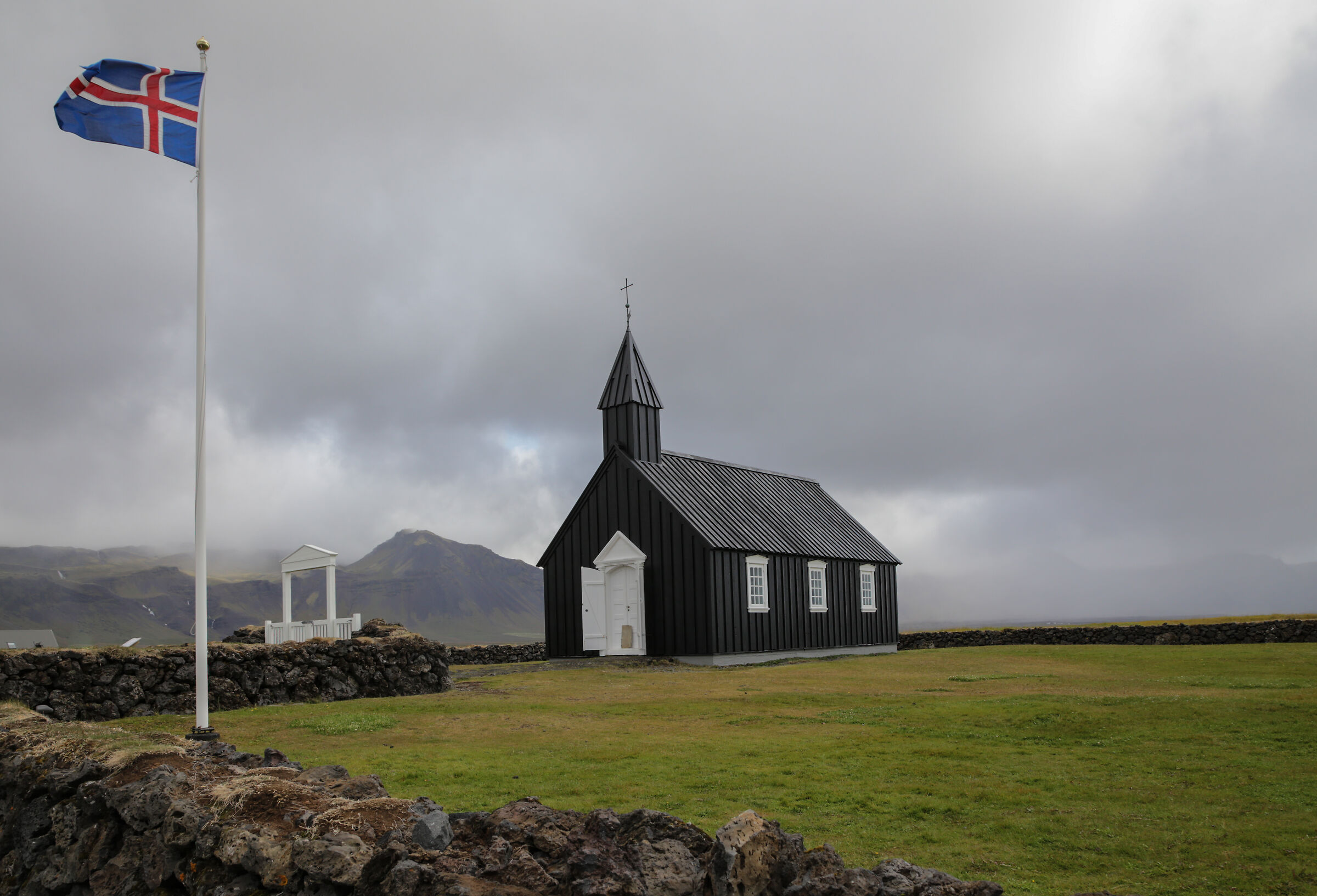 Chiesa nera di Budir