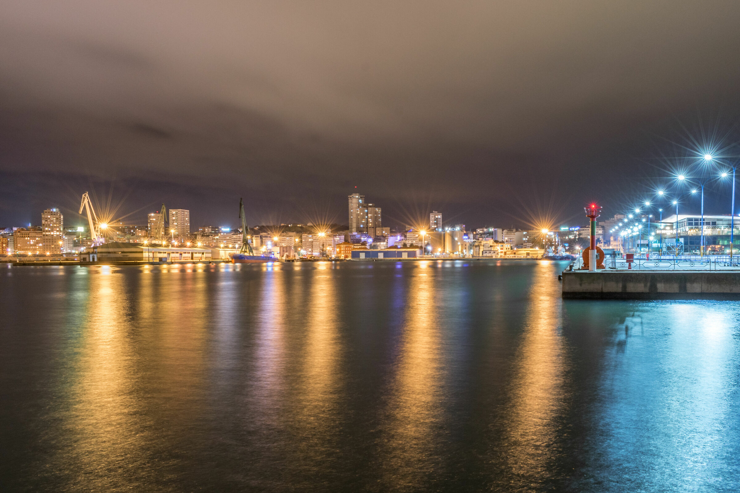 El puerto de La Coruéa