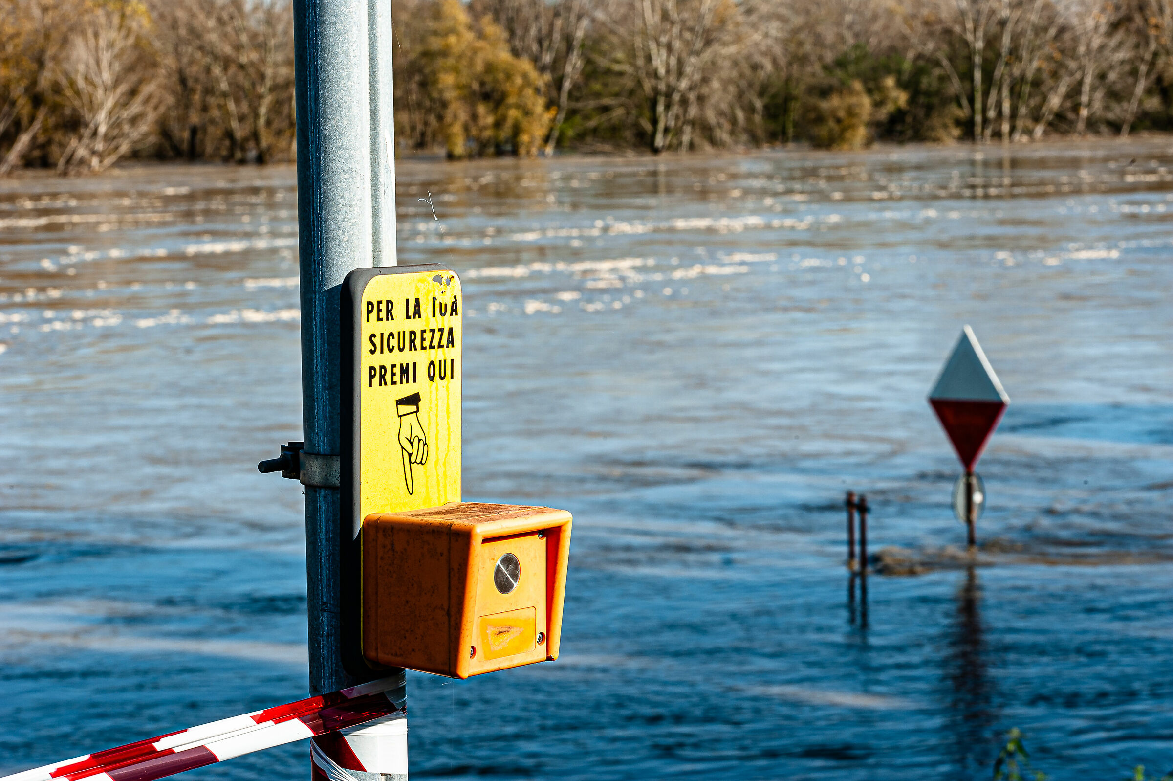 Po in full in Piacenza
