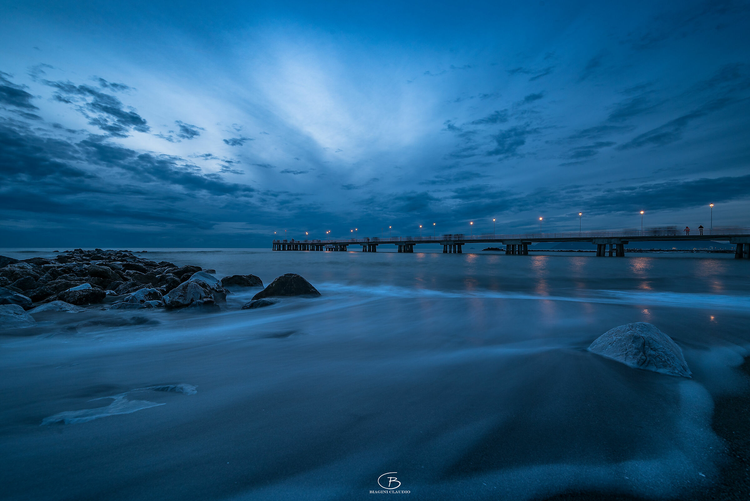 Blue time at the wharf