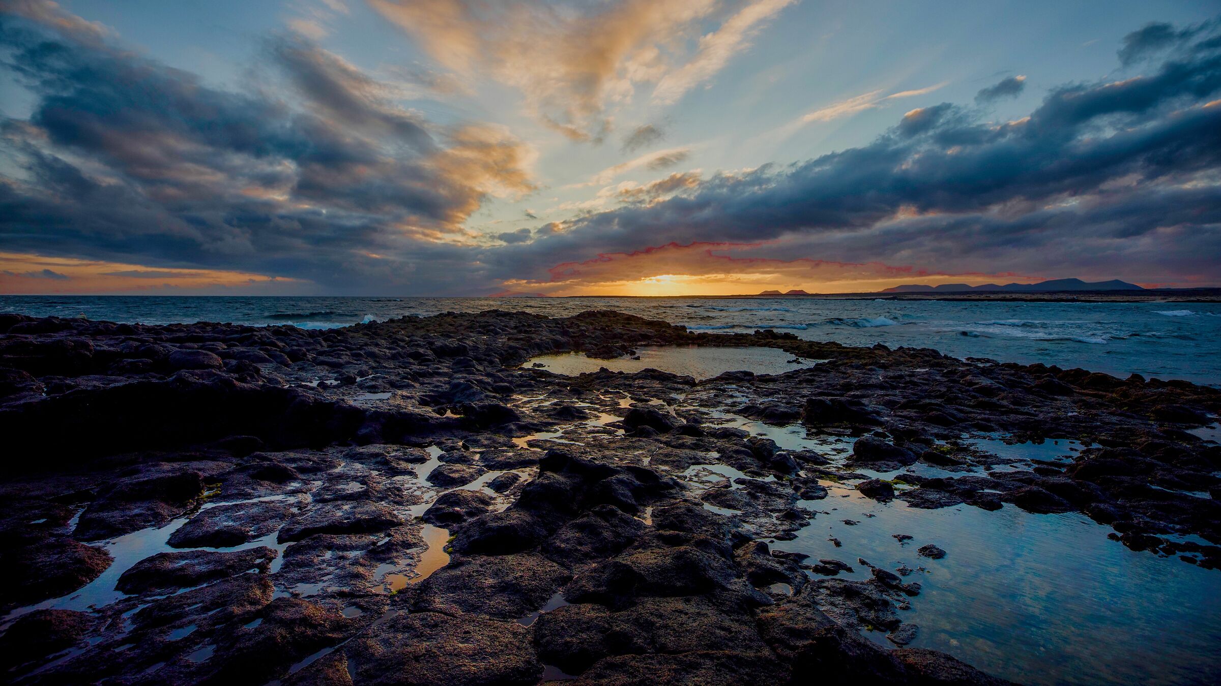 Sia la luce.............