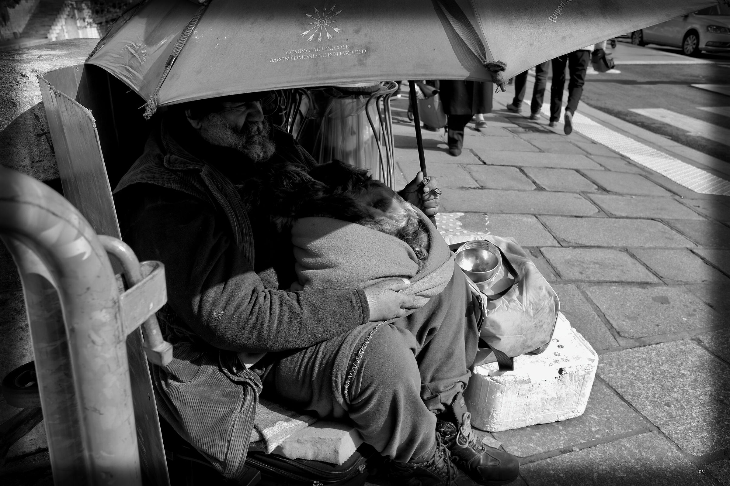 La solitudine e l'indifferenza