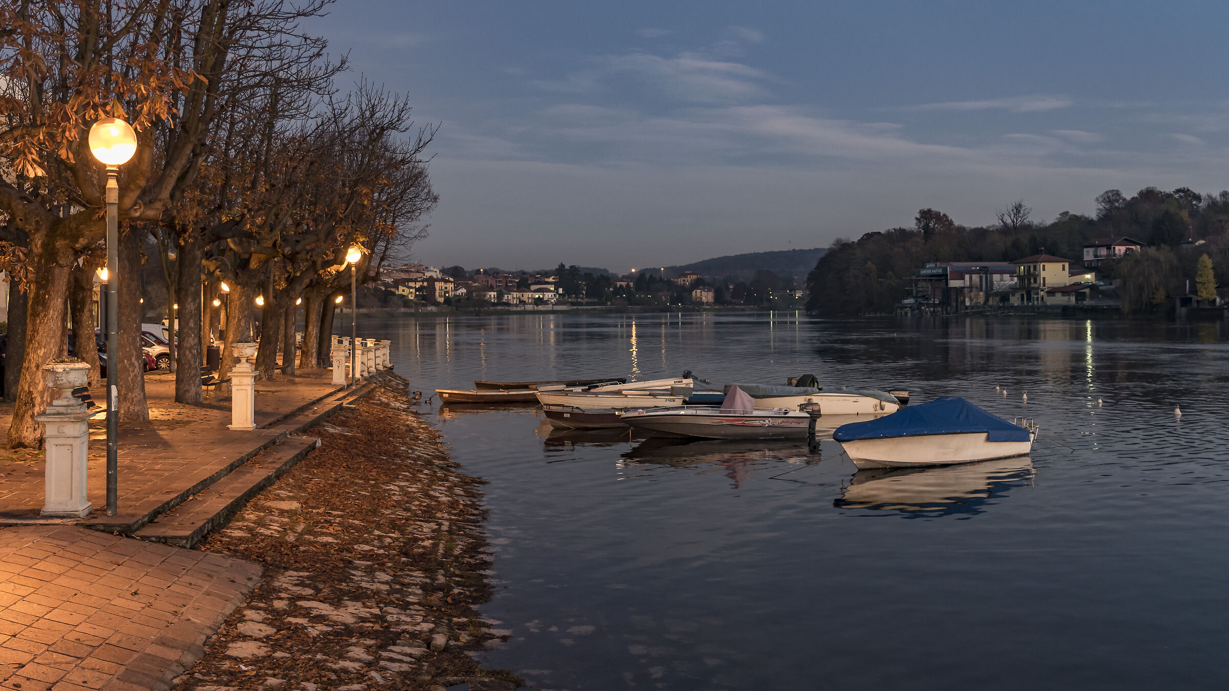 Friday 29 November 2019, 17:10:32