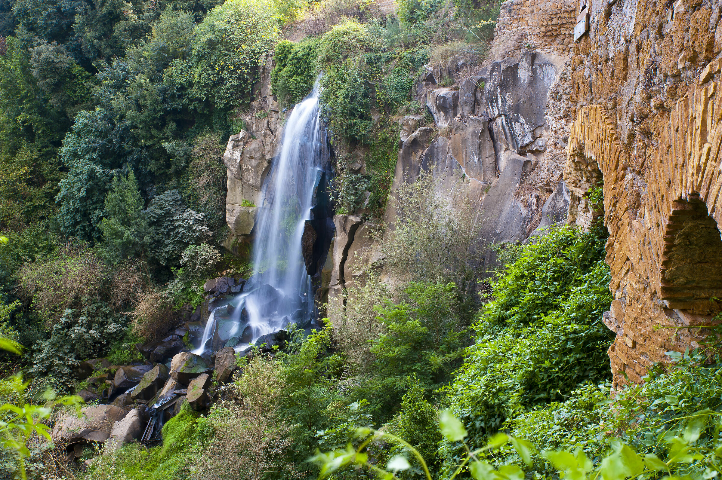 Cavaterra waterfall