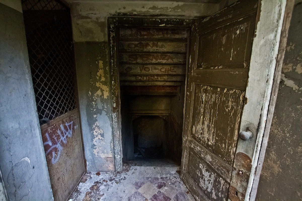 Lasciate ogni speranza o voi che entrate!