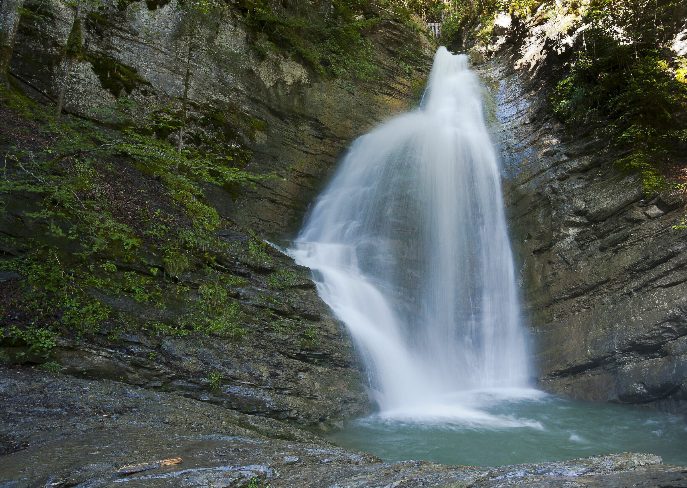 Cascade De Nyon