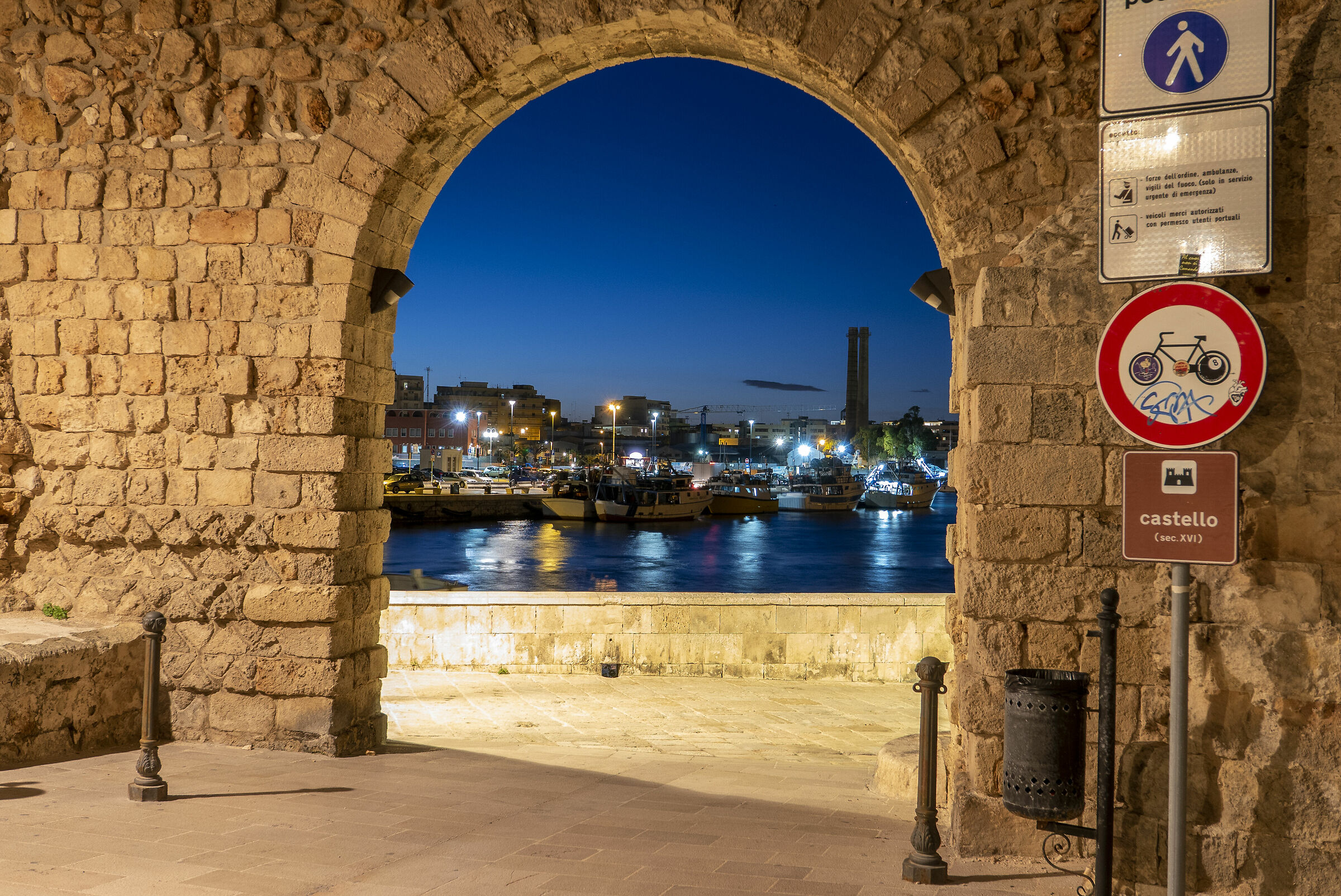 the old door to the sea