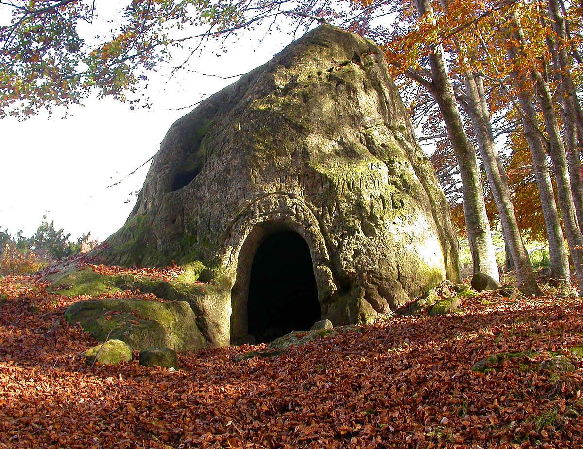 shelters of shepherds on the Maiella