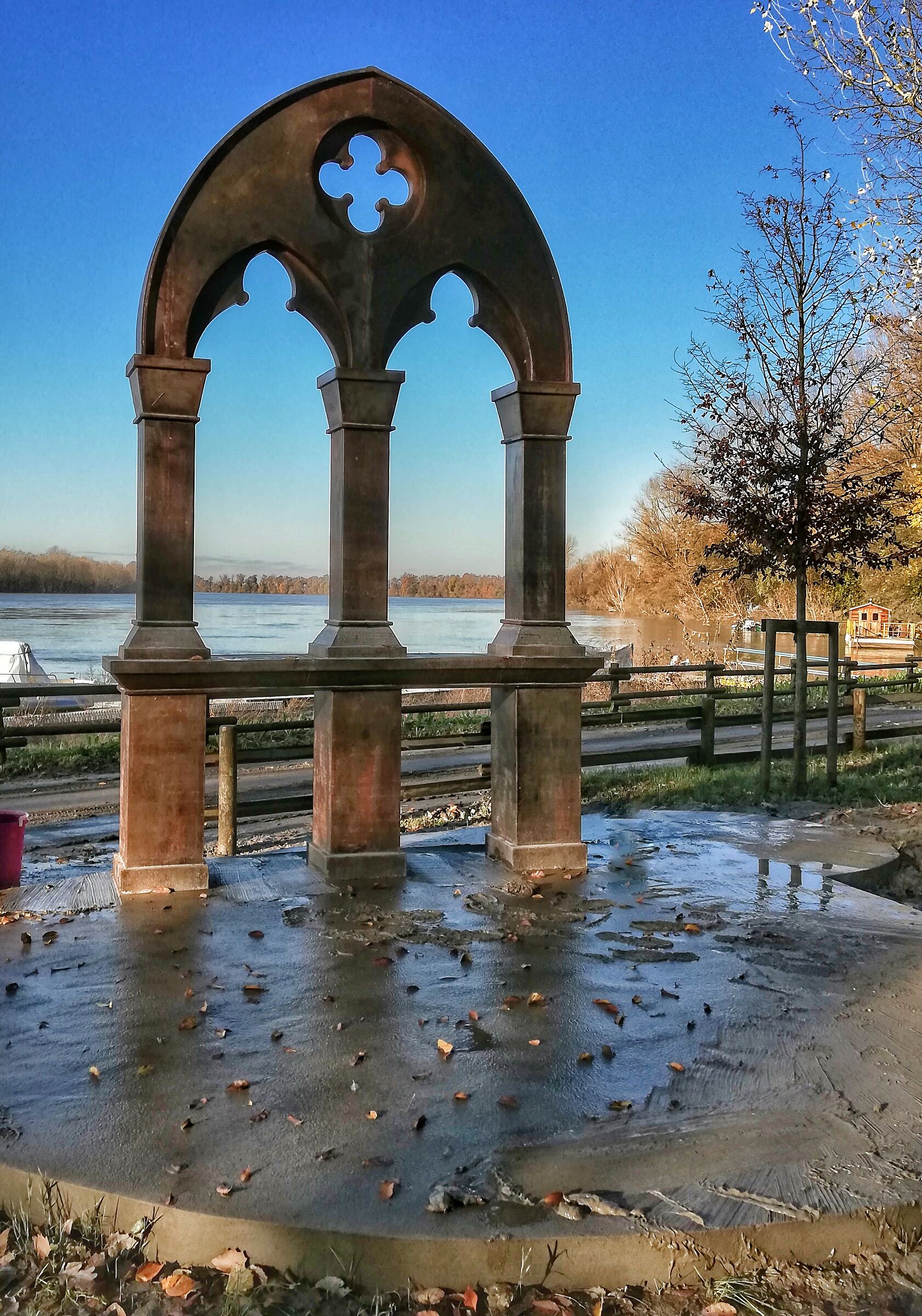 The window on the river