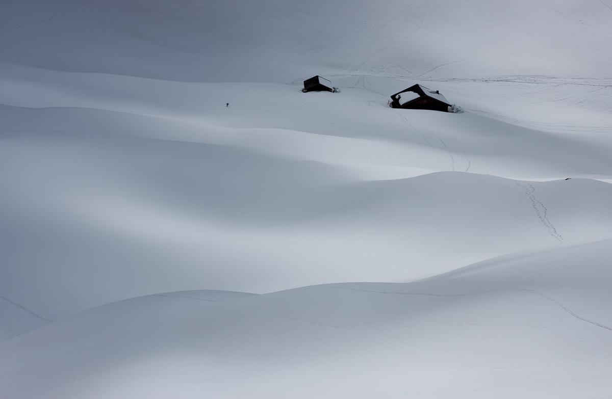 Solo bianco sui pascoli di Fevre ...