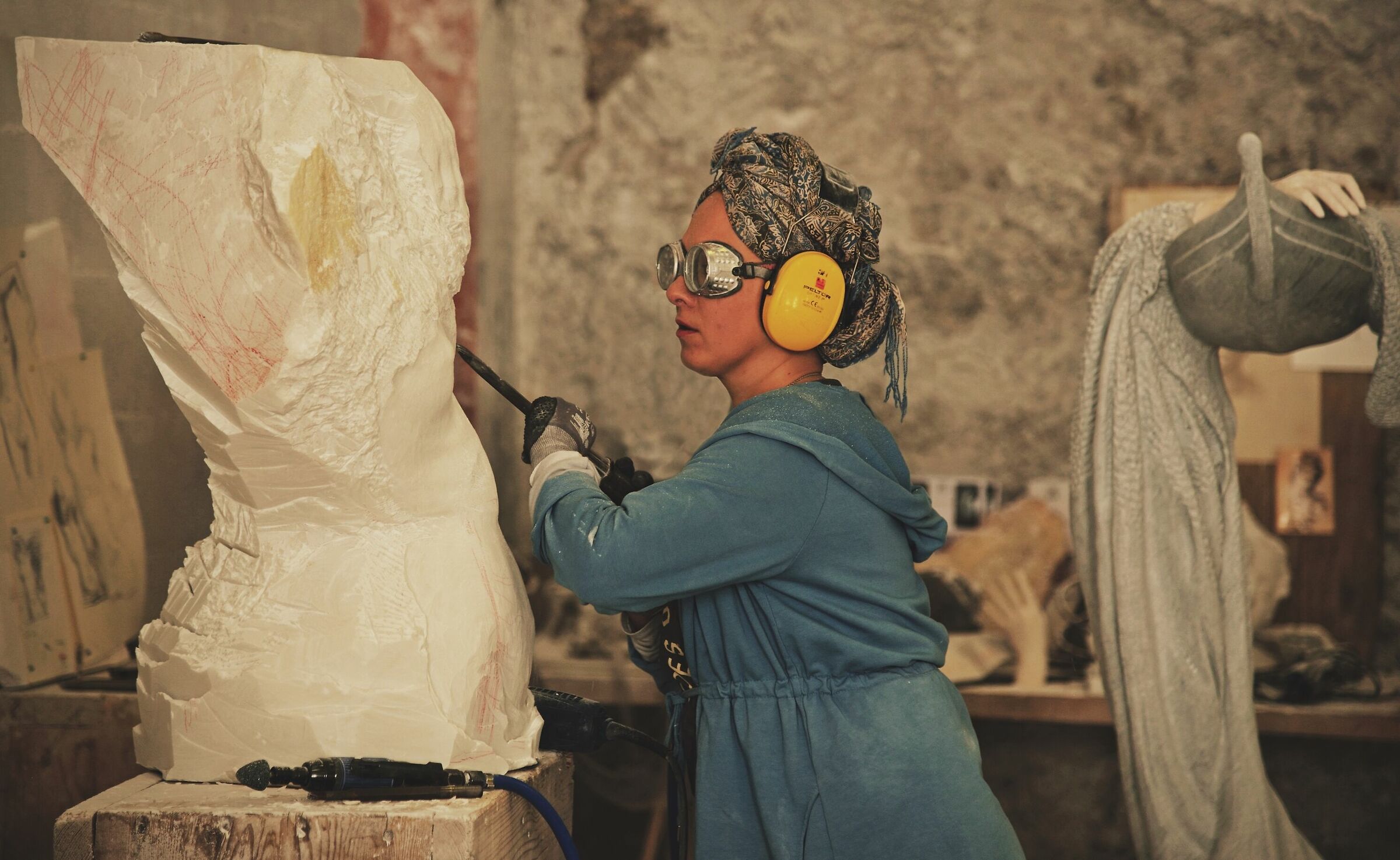 the style of the sculptor