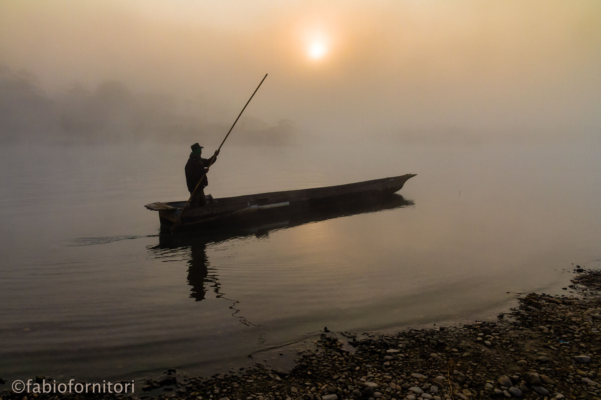 Chitwan National Park , Caronte  , Nepal 2010