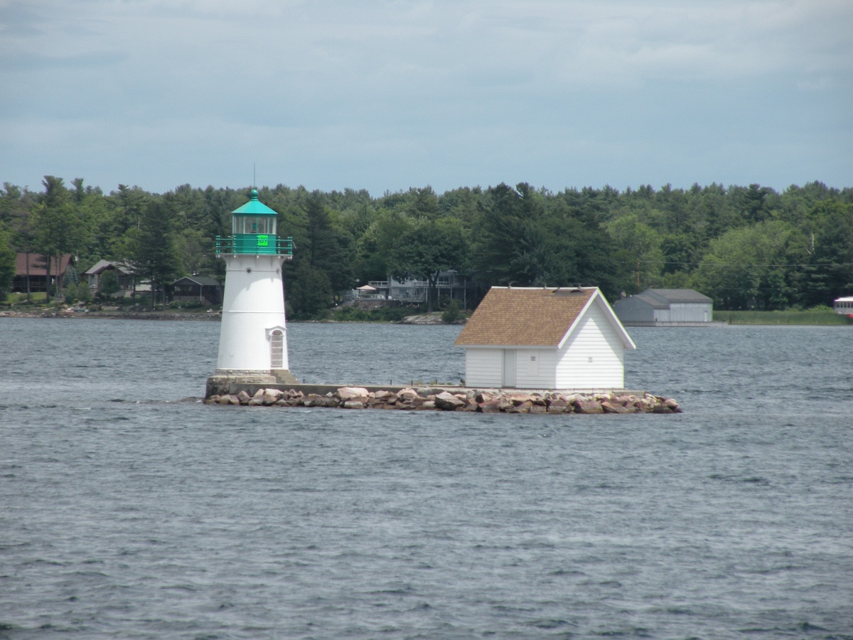 Un faro piccino tra le mille isole