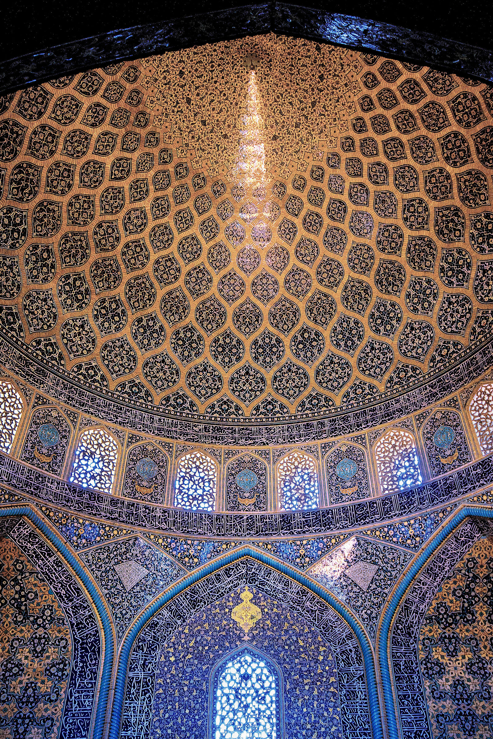 Iran:Moschea dello sceicco Lotfollah la coda del Pavone