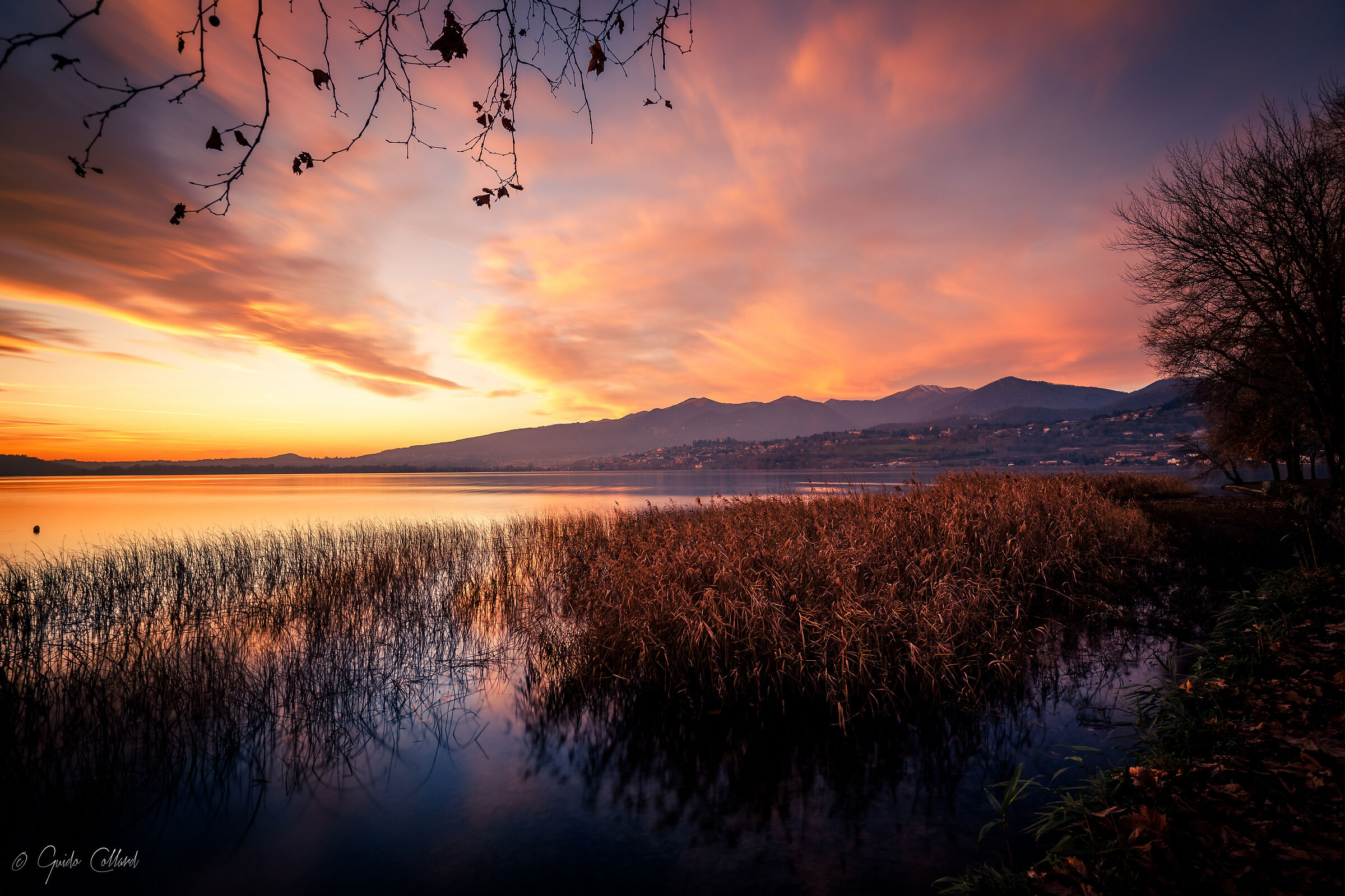 Sunset over Lake Pusiano 2