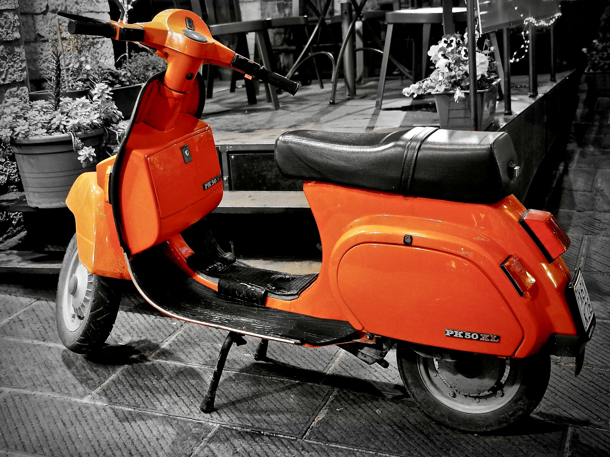 Vespa arancio
