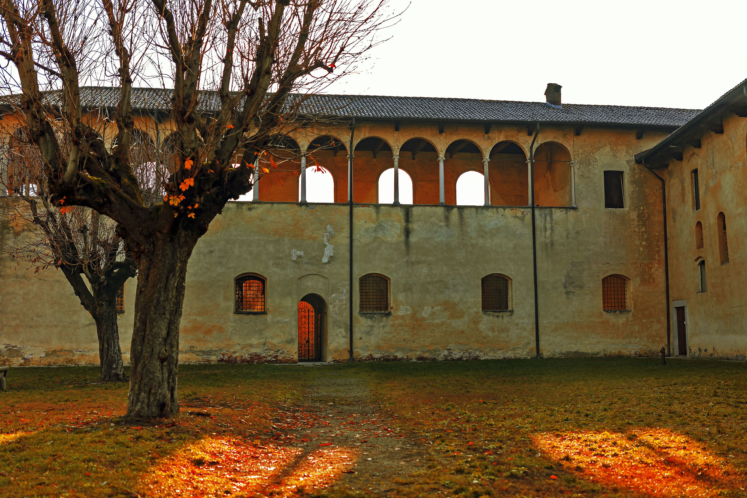 Dolce è l'alba che illumina gli amanti