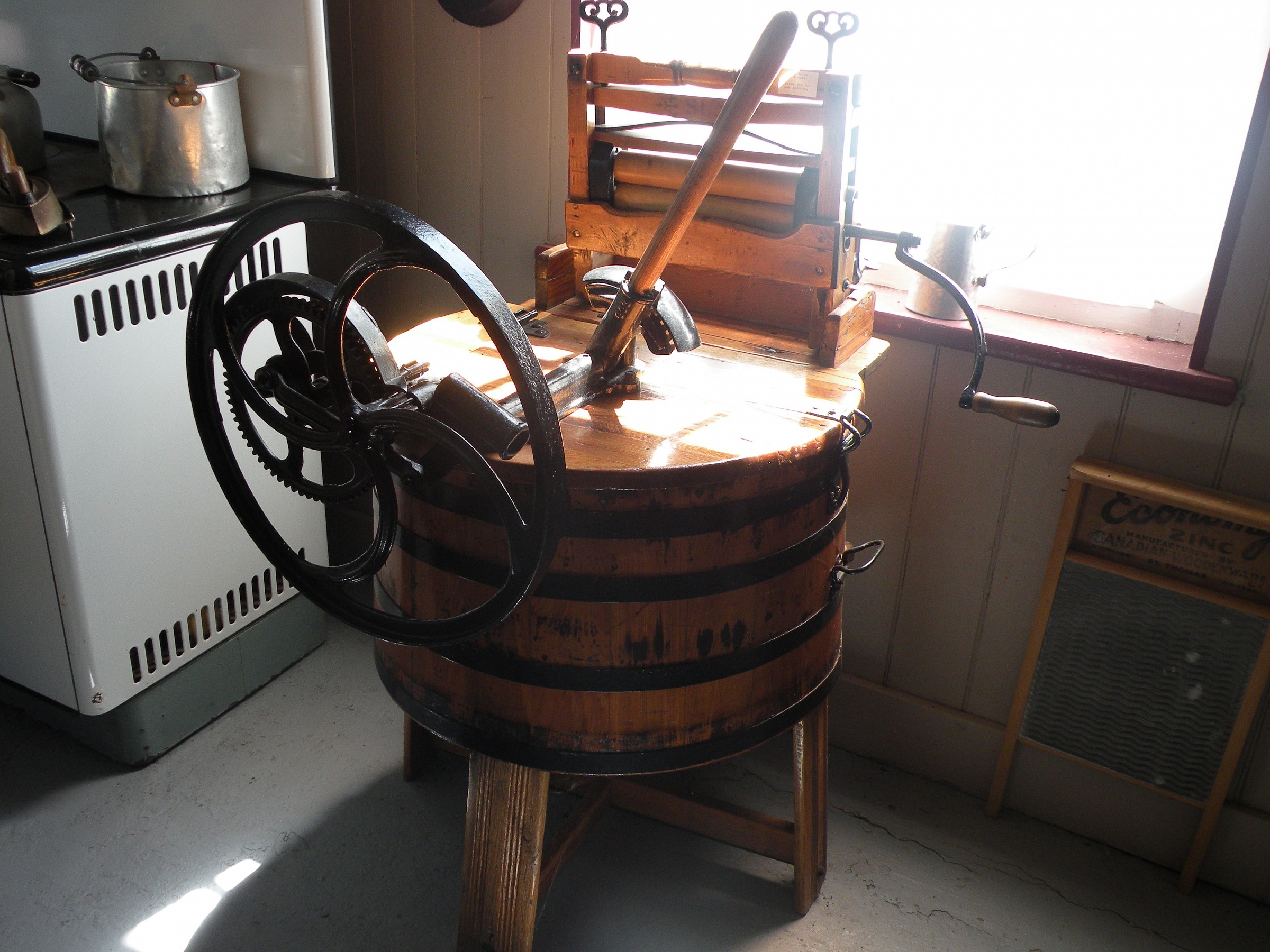 The washing machine and clothes for strizzatrice