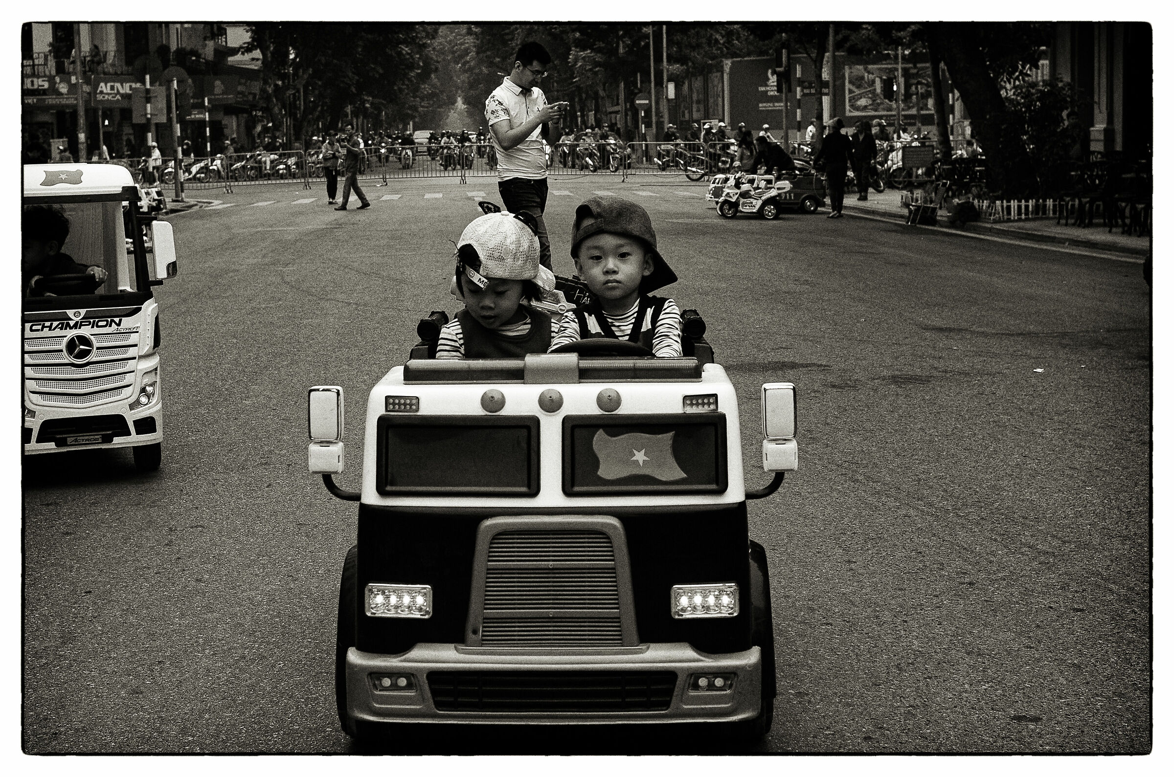 little rogues in Hanoi