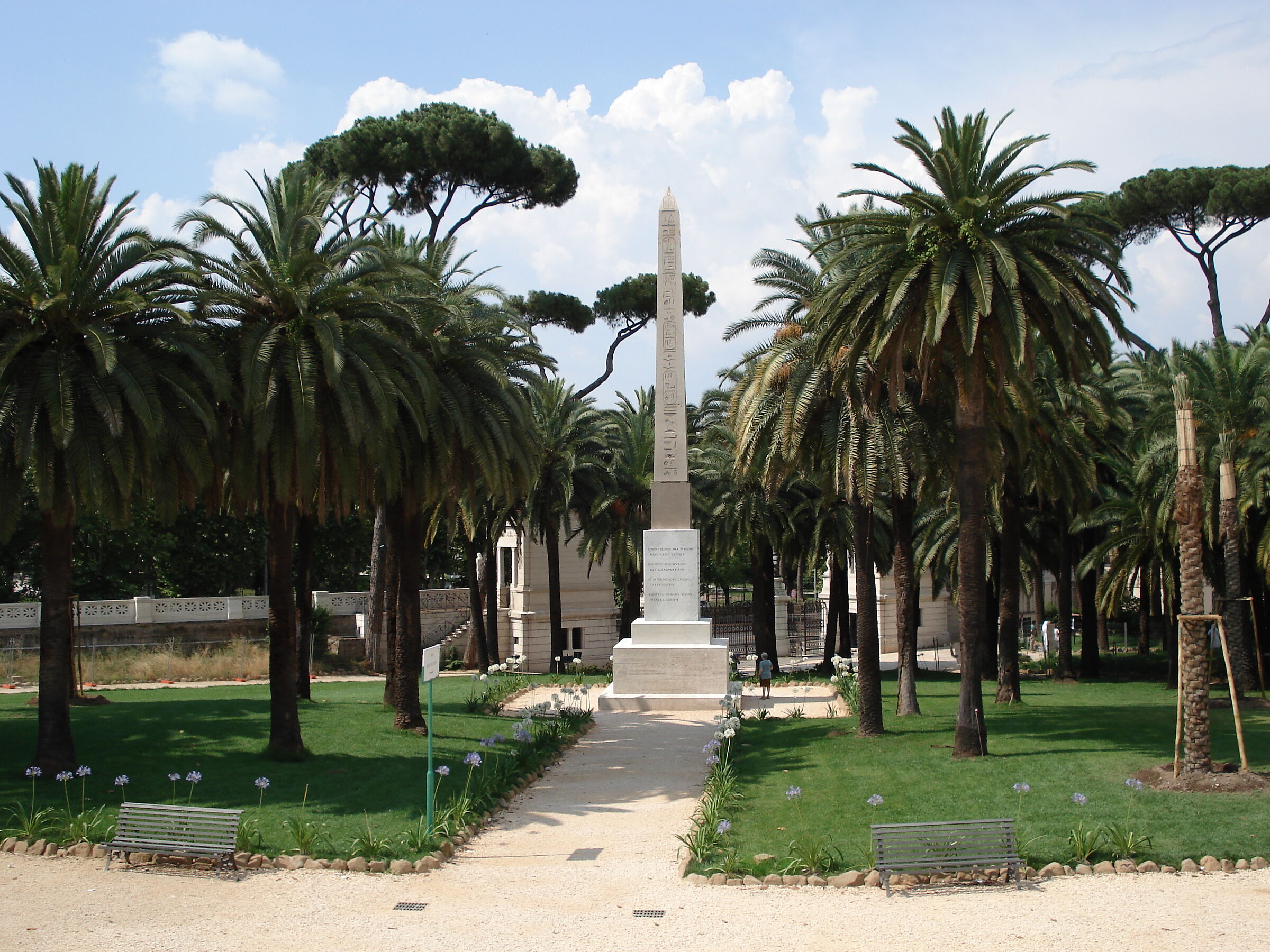 Villa Torlonia, Obelisco