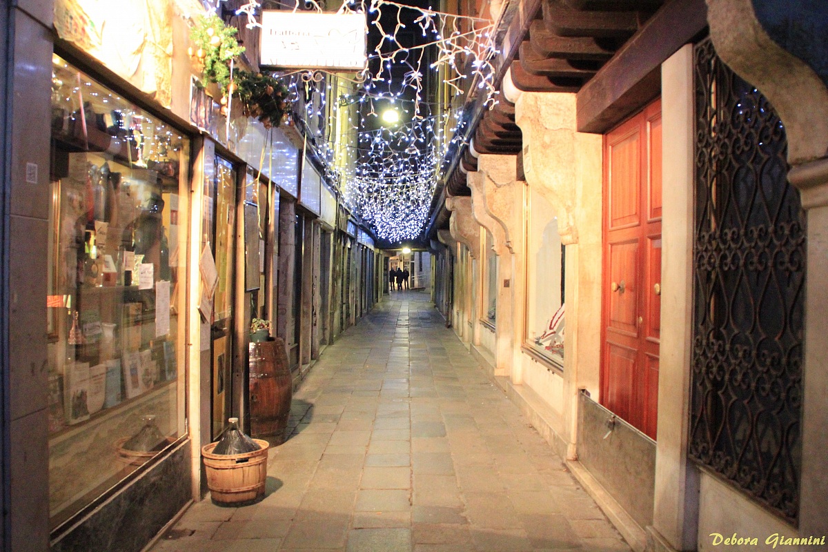 Alleys, Venice