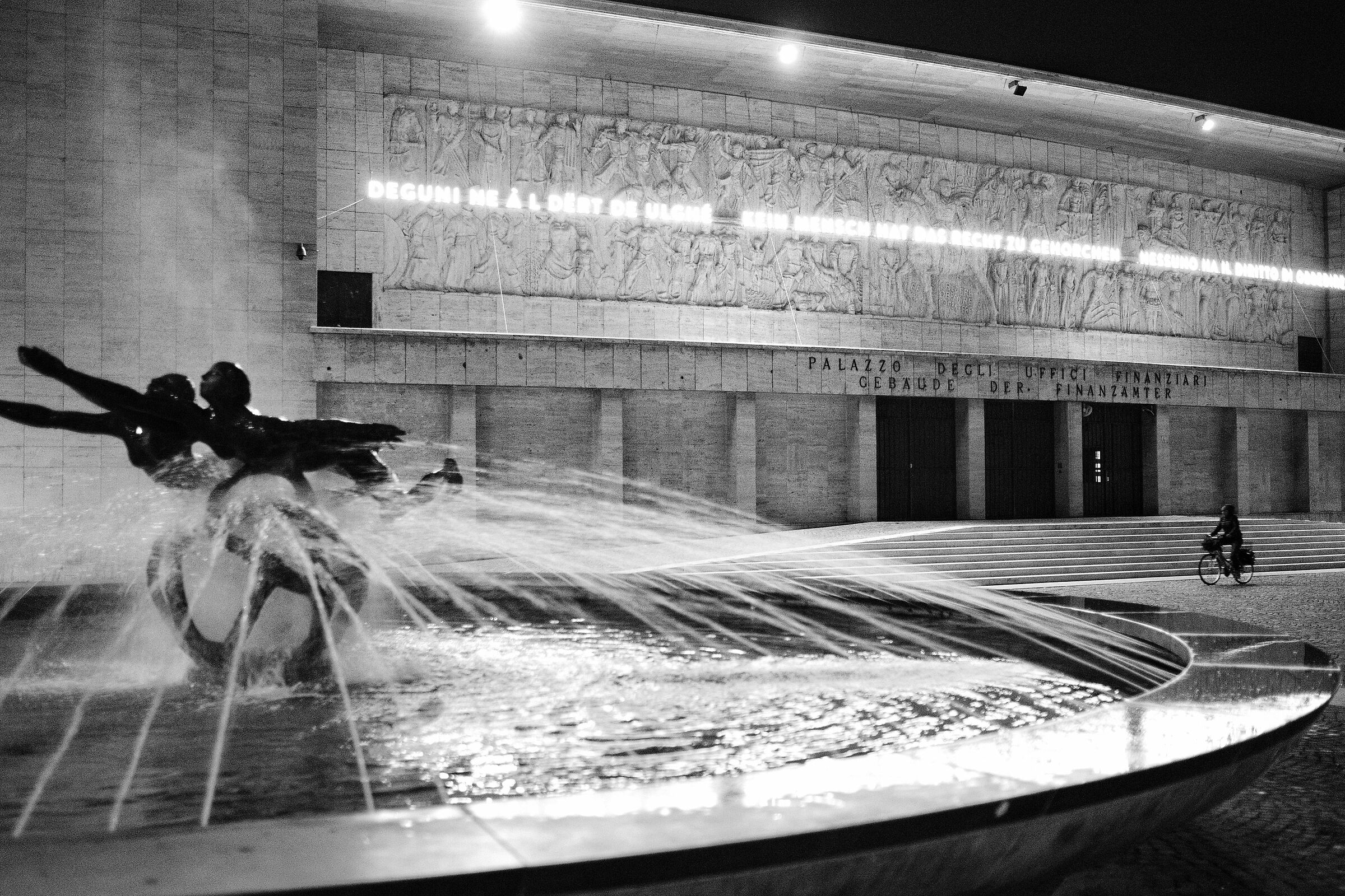 Nessuno ha il diritto di obbedire