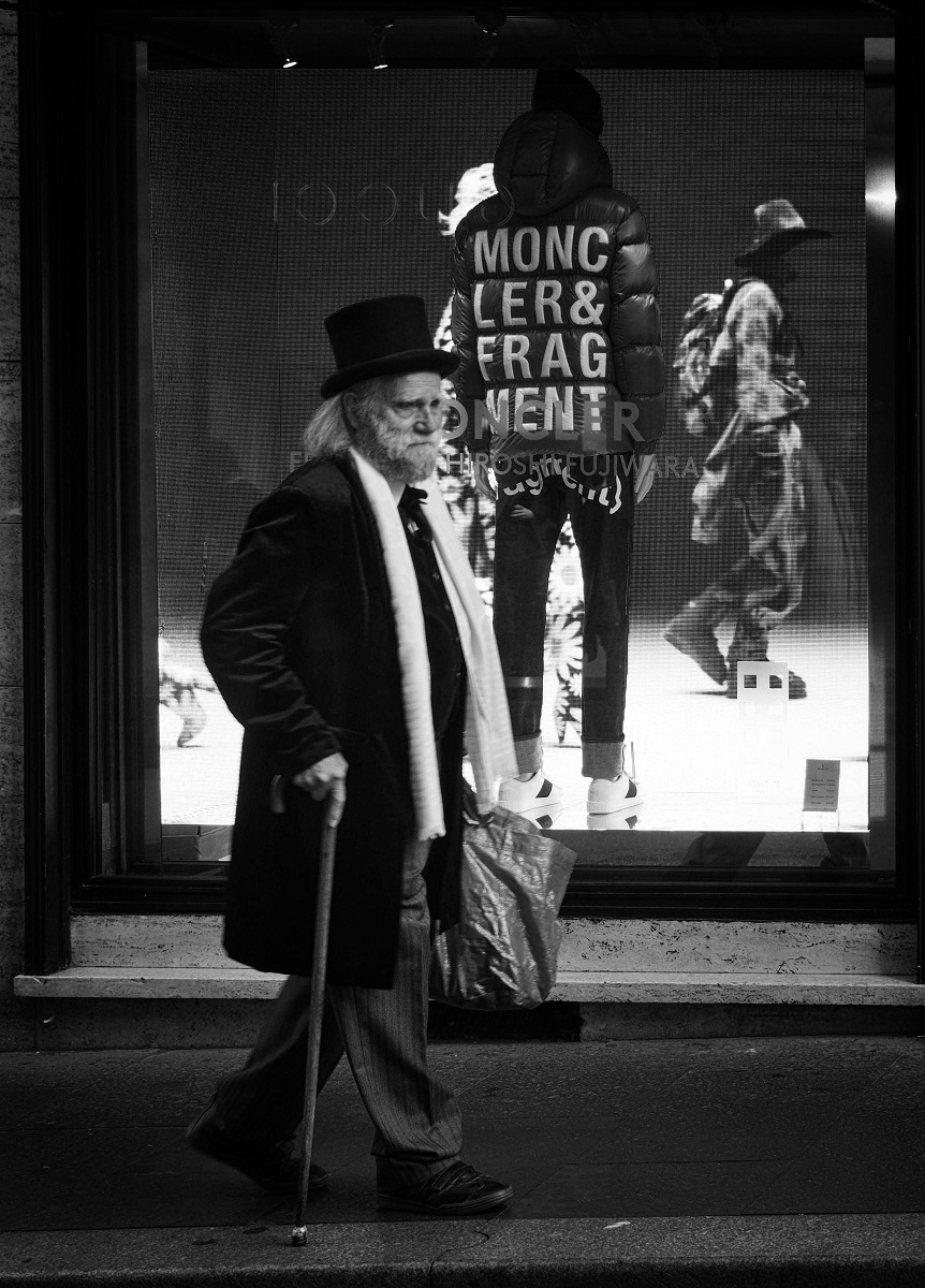 ...quell'uomo in frac